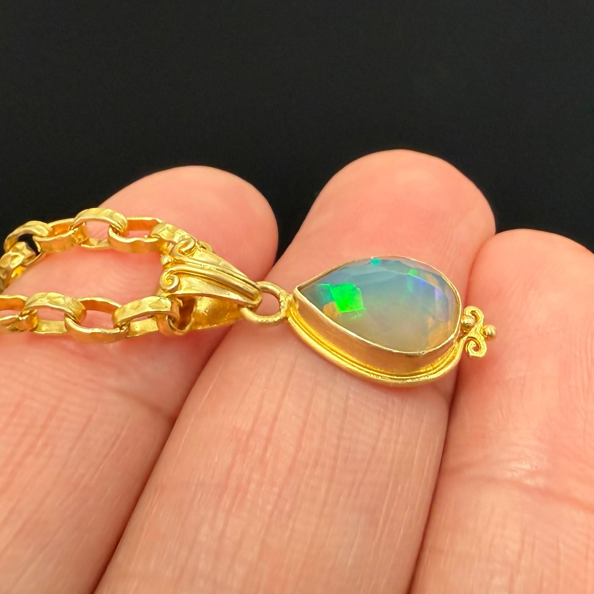 Steven Battelle Pendentif en or 18 carats avec opale éthiopienne de 1,3 carat en vente 1