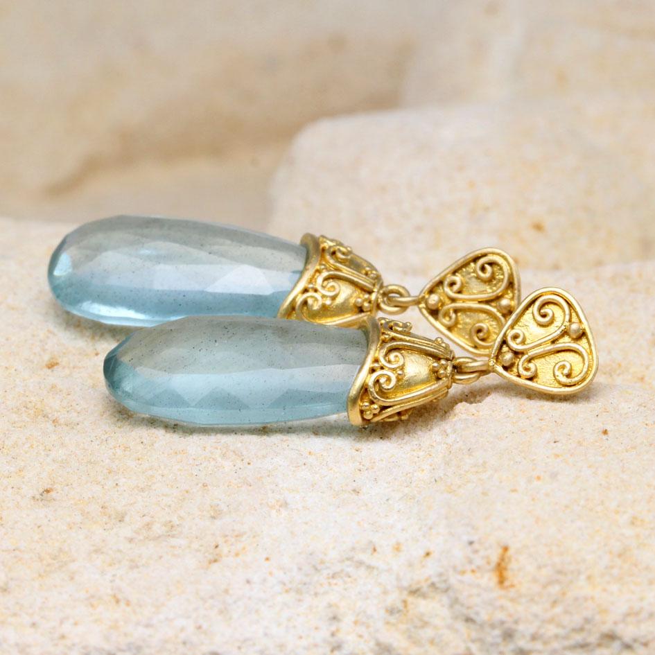 Rose Cut 13.1 Carats Aquamarine 18k Gold Post Earrings