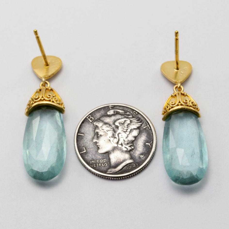13.1 Carats Aquamarine 18k Gold Post Earrings In New Condition In Soquel, CA
