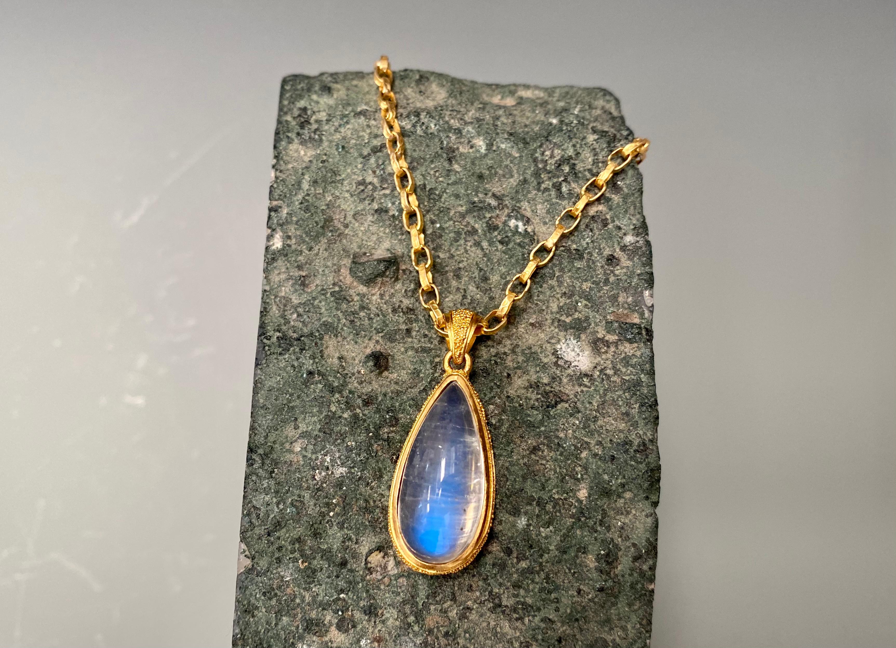 Steven Battelle 13.3 Carat Rainbow Moonstone 22K Gold Pendant 1