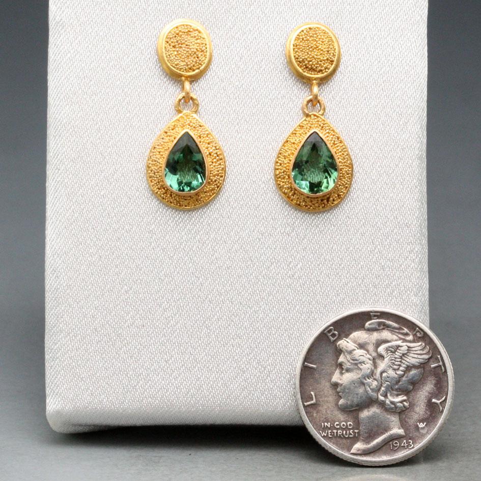Contemporary Steven Battelle 1.4 Carats Green Tourmaline 22K Gold Granulated Post Earrings For Sale