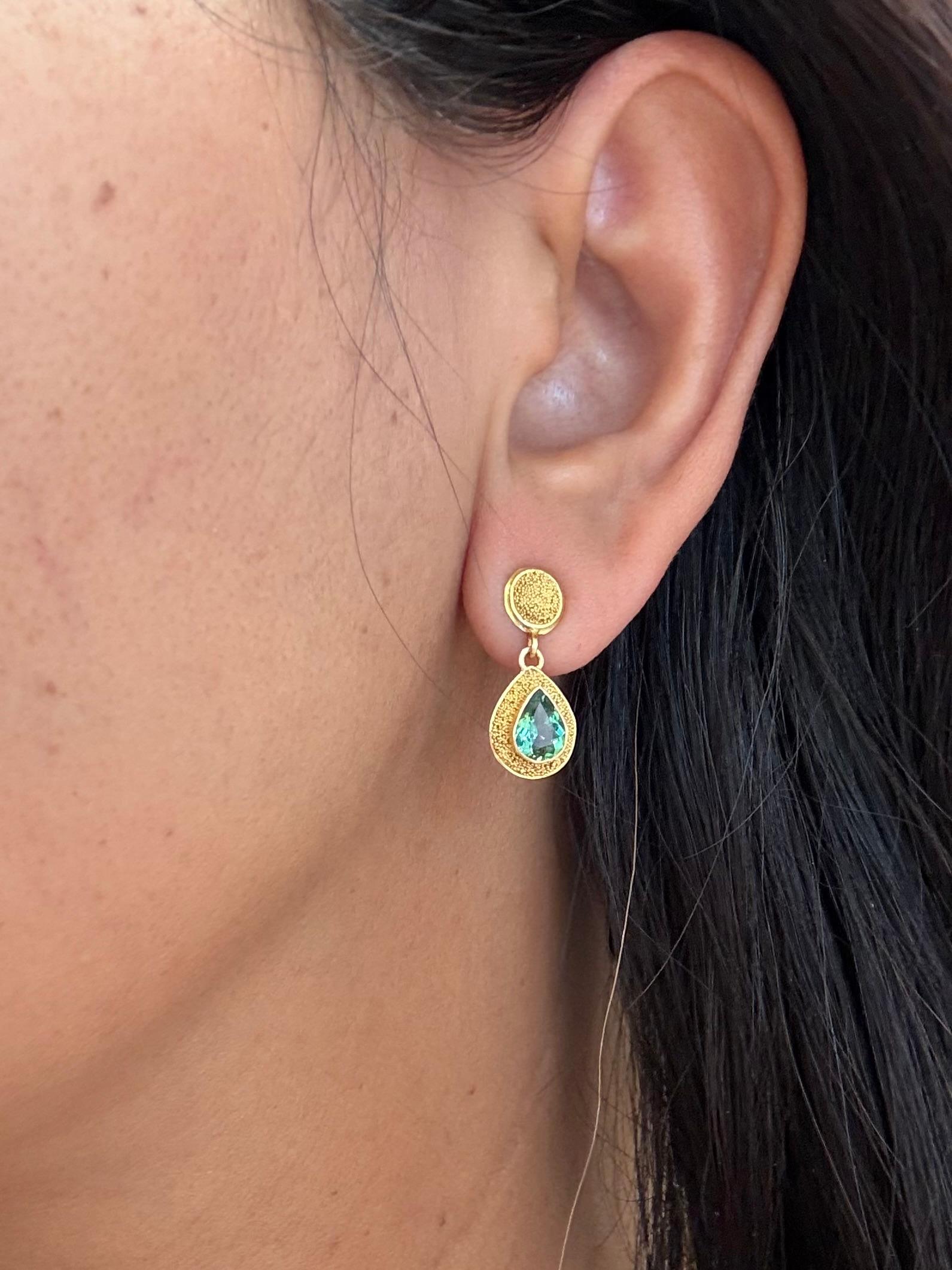 Women's Steven Battelle 1.4 Carats Green Tourmaline 22K Gold Granulated Post Earrings For Sale