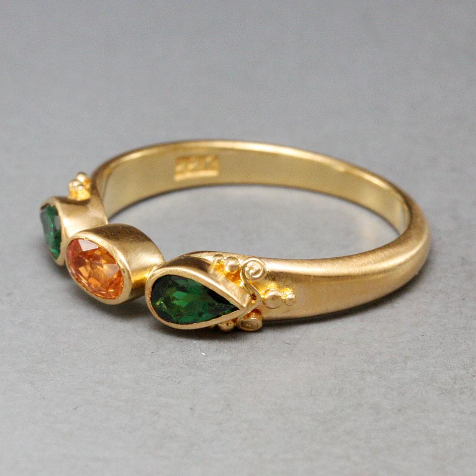 Mixed Cut Steven Battelle 1.4 Carats Spessartite Tsavorite 22K Gold Ring For Sale