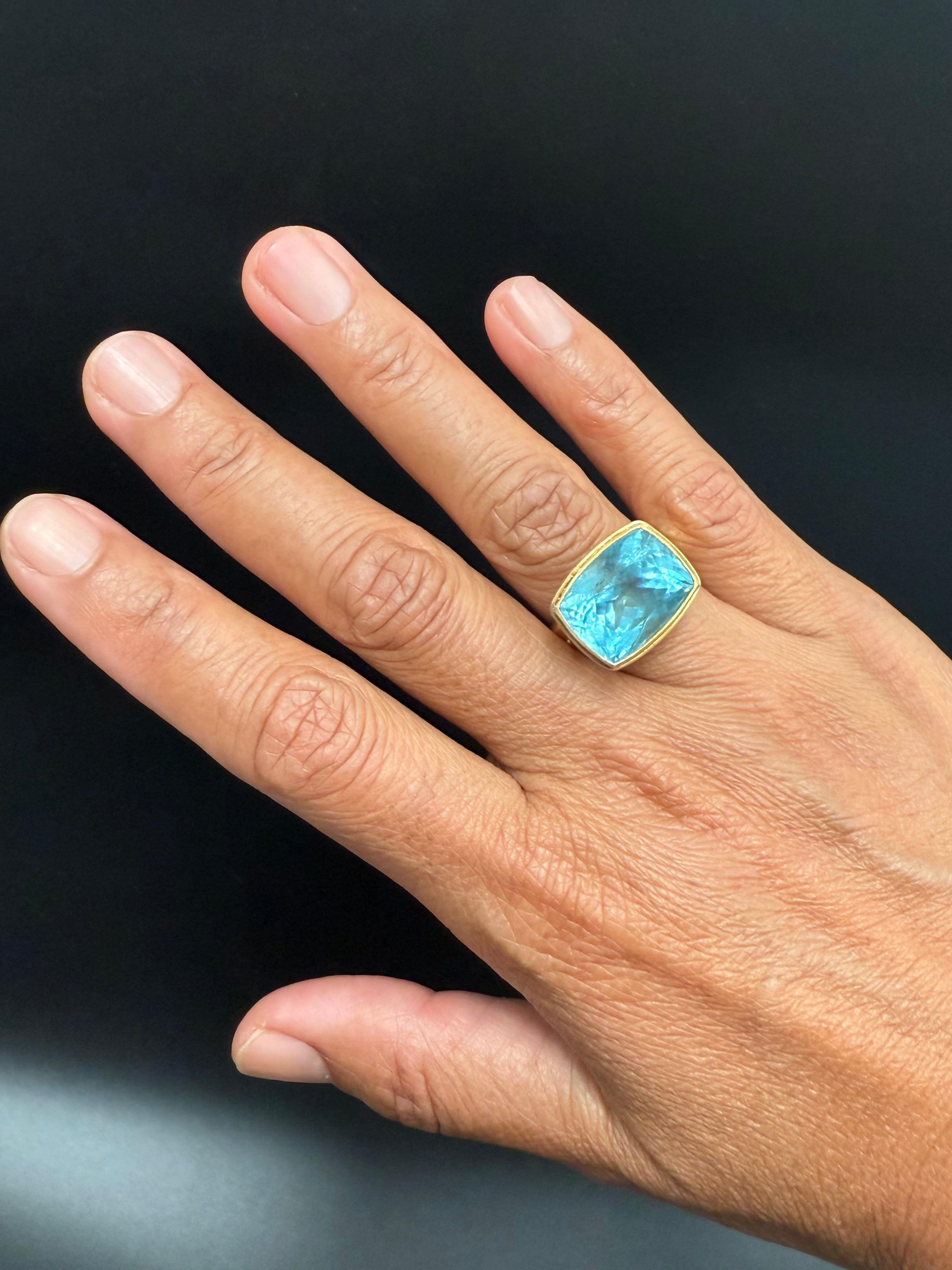 Steven Battelle 14,0 Karat Facettierter Aquamarin 18K Goldring im Angebot 1