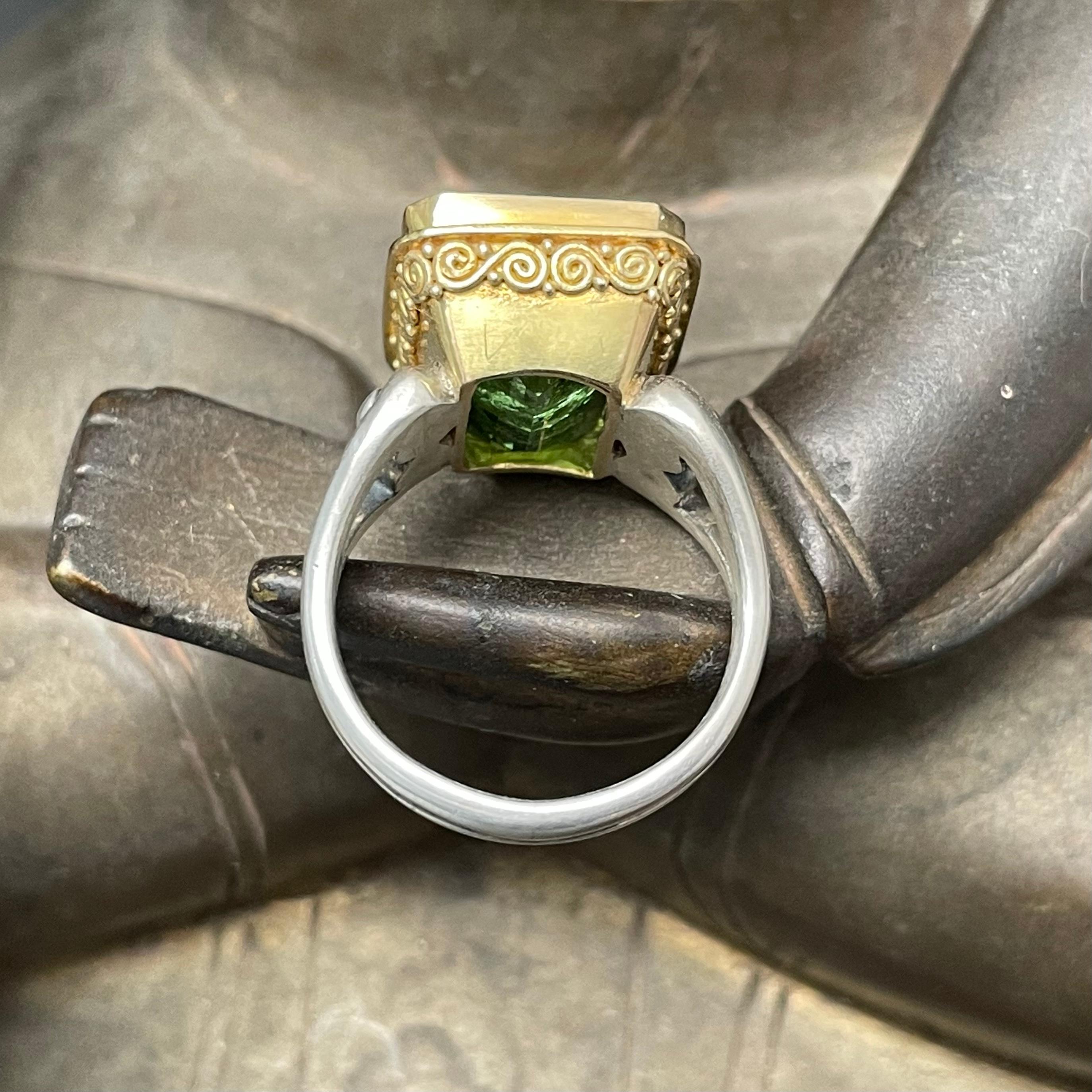 Contemporary Steven Battelle 14.4 Carats Faceted Green Tourmaline 18K Gold Silver Ring For Sale