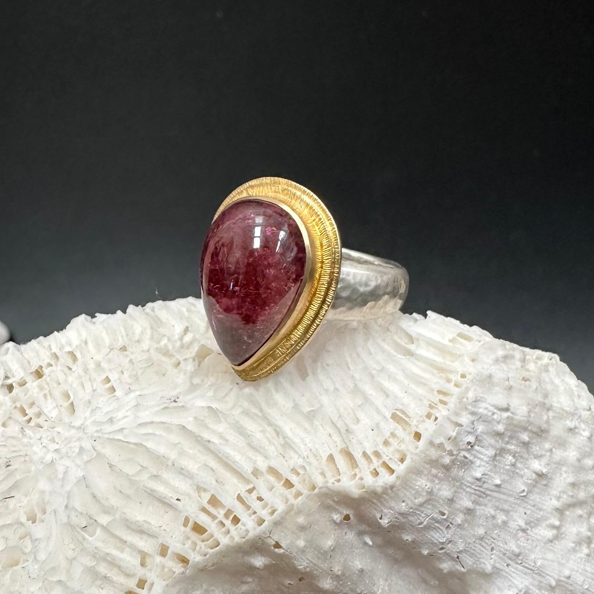 Steven Battelle Anello con tormalina rosa da 14,4 carati in oro Sterling/18K in vendita 5
