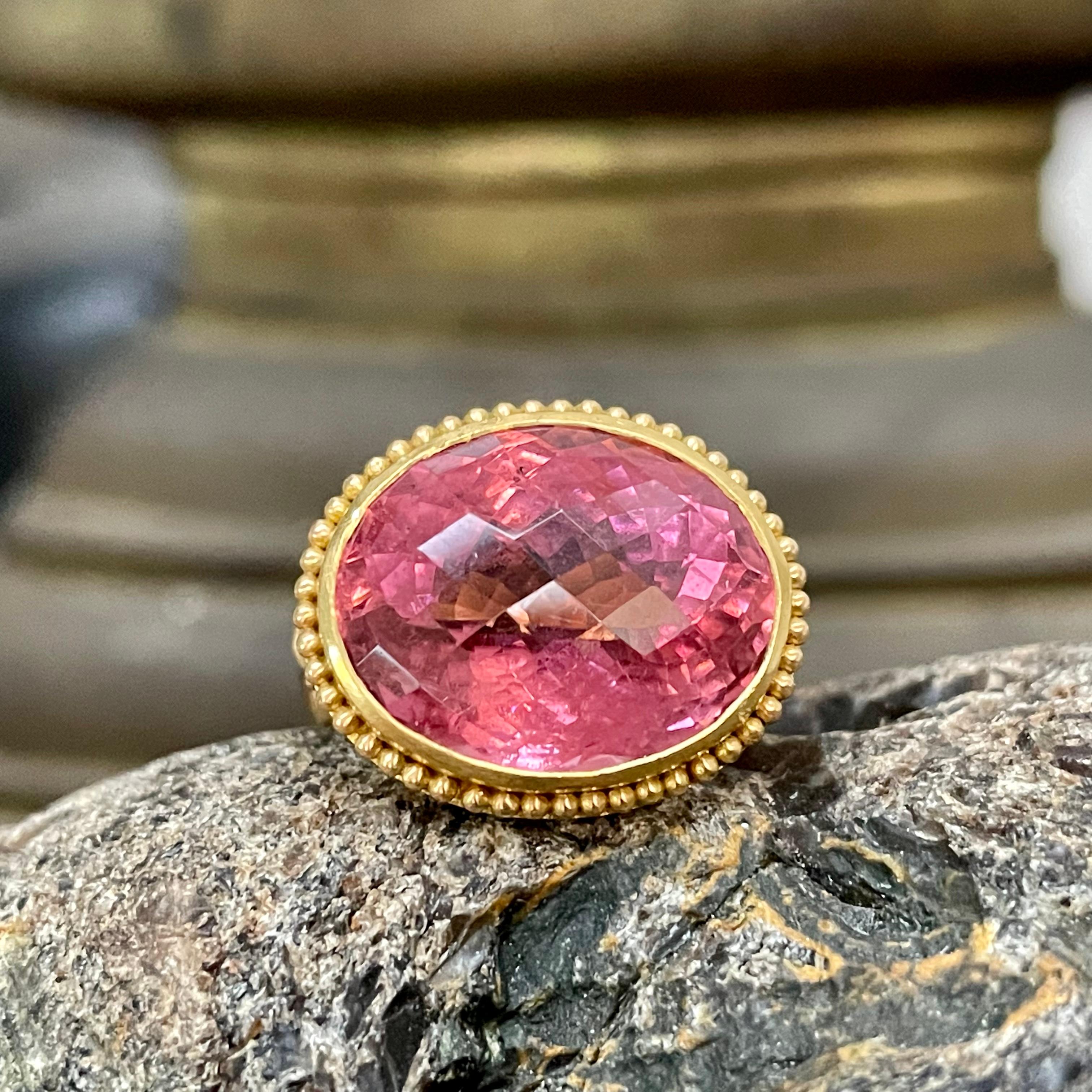 Steven Battelle 14,5 Karat facettierter rosa Turmalin mit Diamanten 22K Gold Ring im Zustand „Neu“ in Soquel, CA