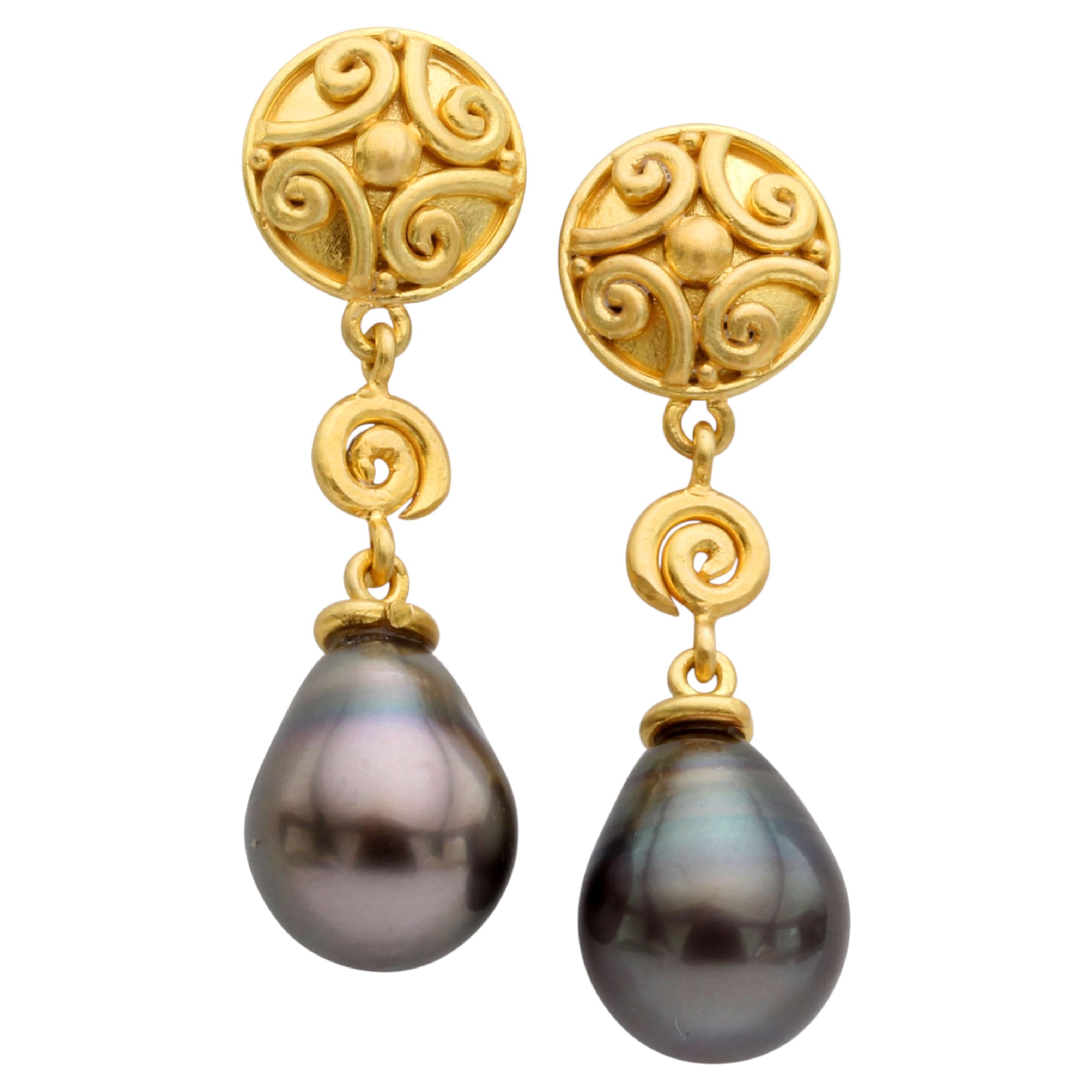 Boucles d'oreilles à tige Steven Battelle, 14,6 carats de perles, or 18 carats