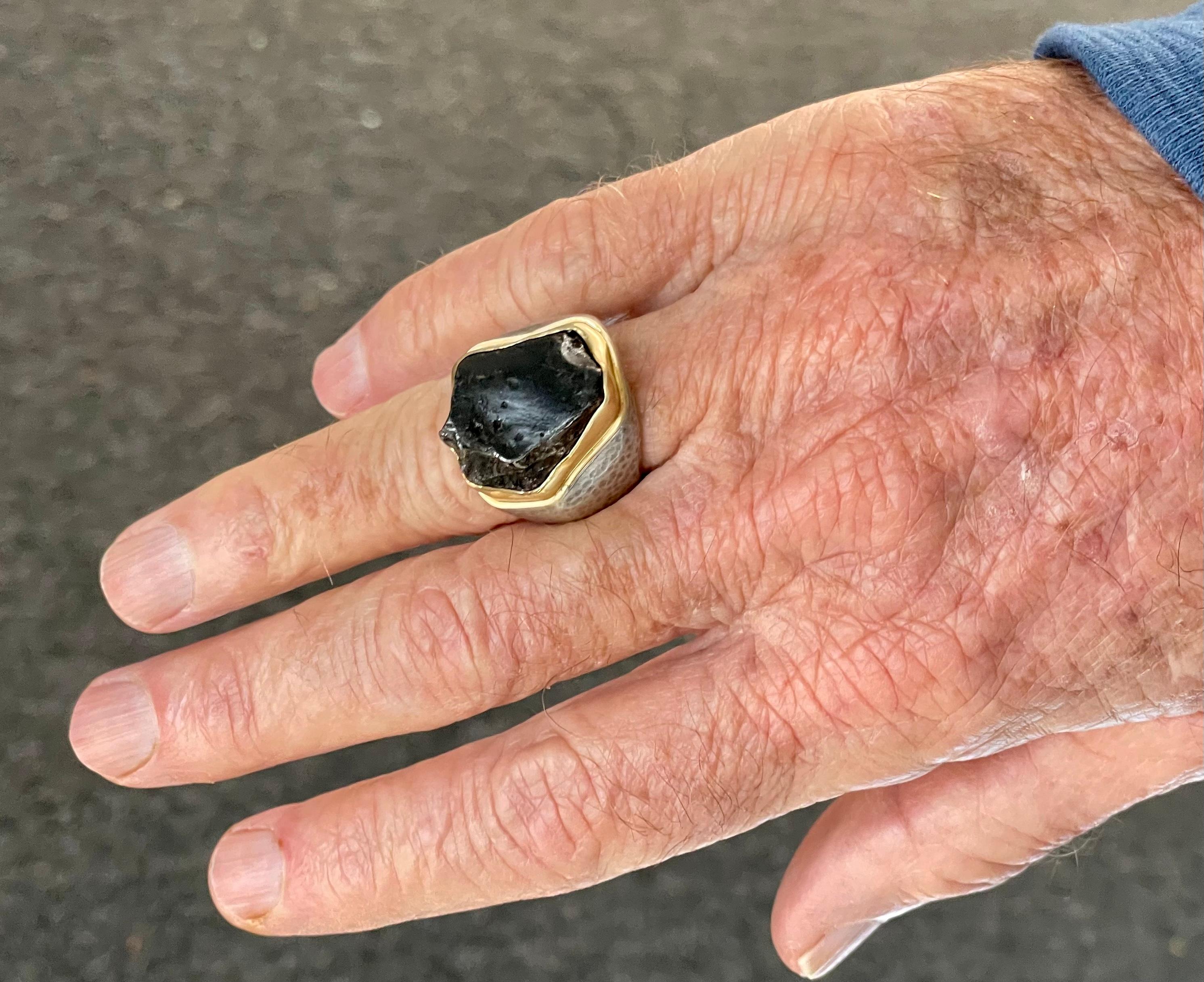 Steven Battelle 14.6 Gram Sikote-Alin Meteorite Mens Silver 18k Gold Ring In New Condition In Soquel, CA