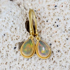 Boucles d'oreilles Steven Battelle 1.5 Carats Opale Éthiopienne 18K Gołd Wire