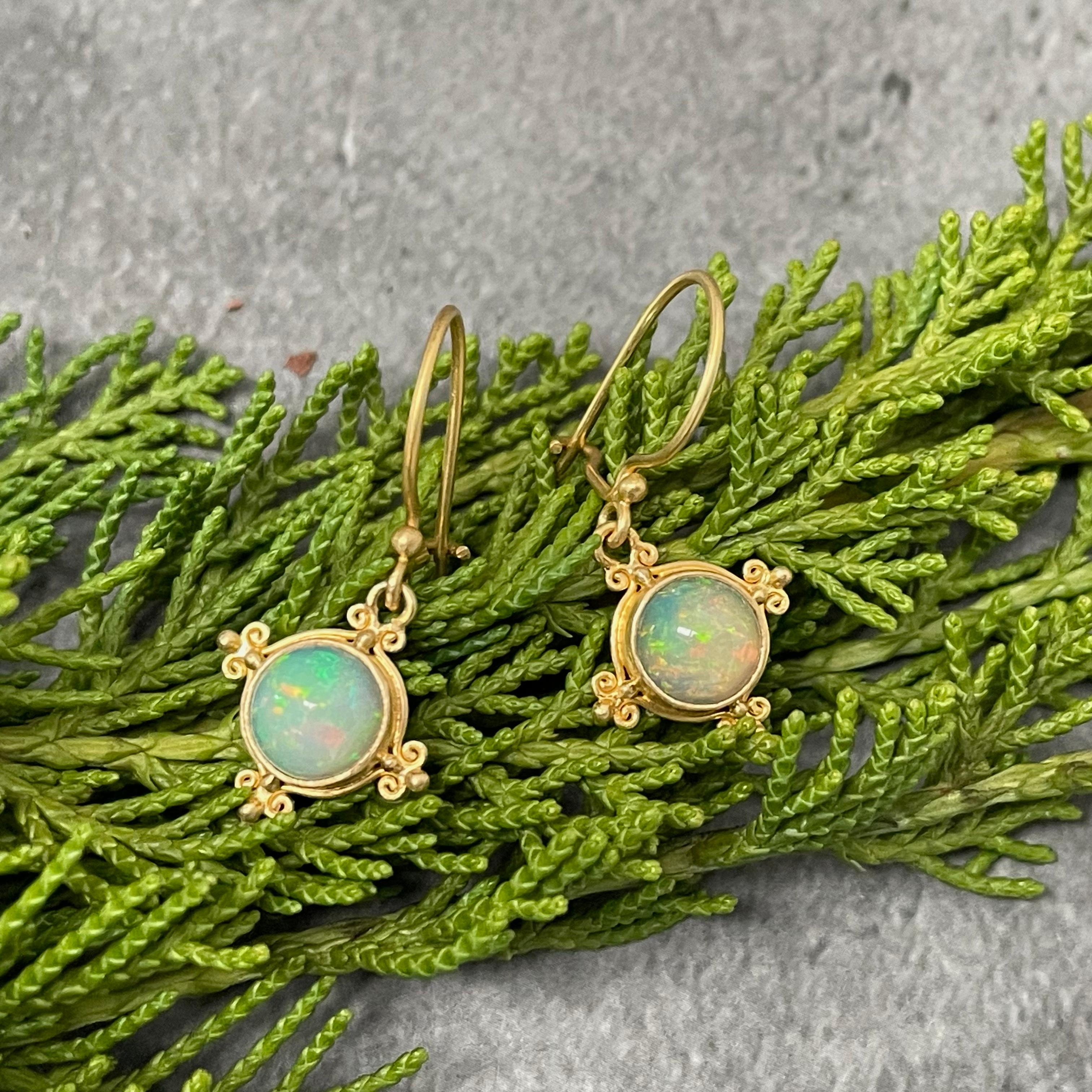Cabochon Steven Battelle 1.5 Carats Ethiopian Opal 18K Gold Wire Earrings