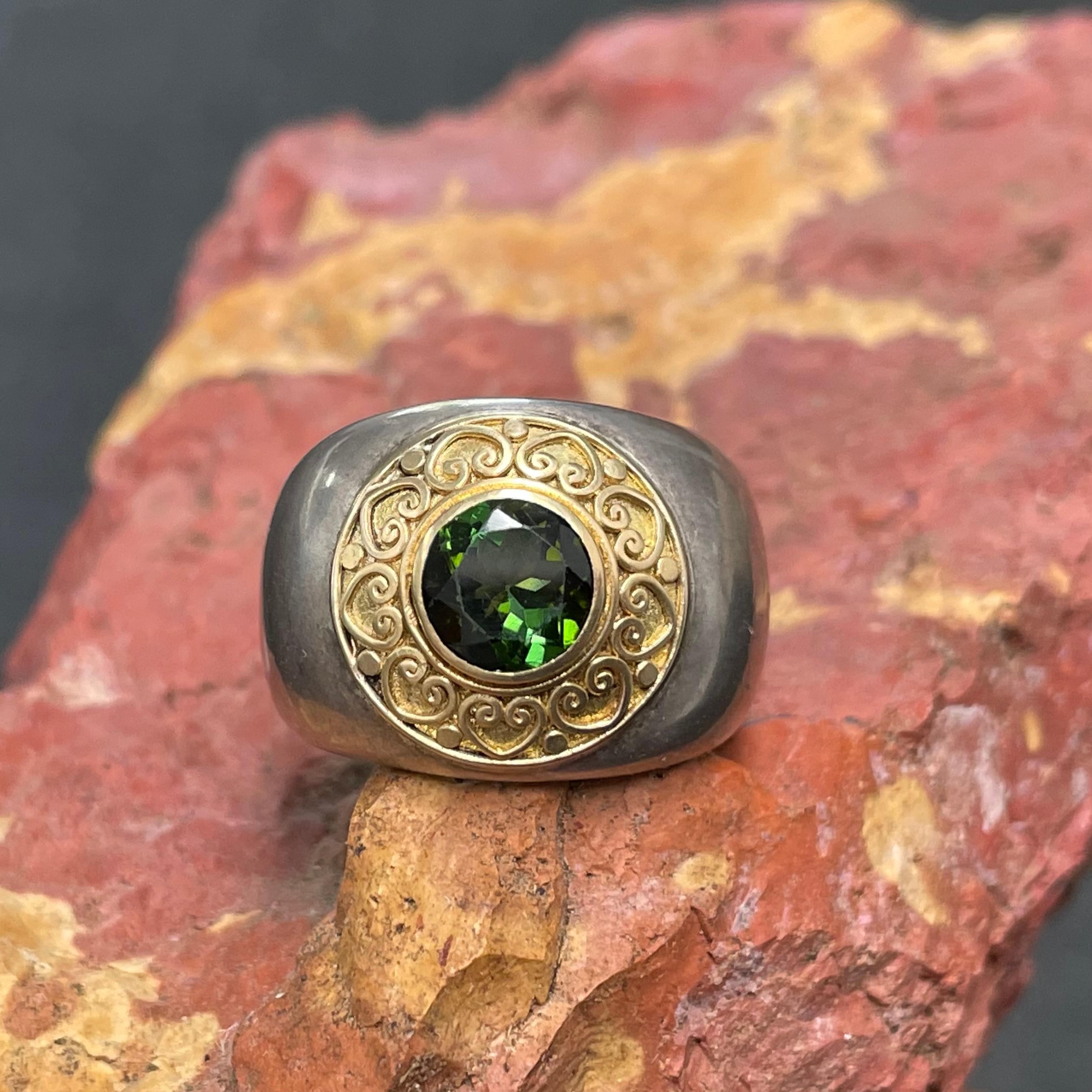 Round Cut Steven Battelle 1.5 Carats Green Tourmaline Silver/18K Gold Ring For Sale