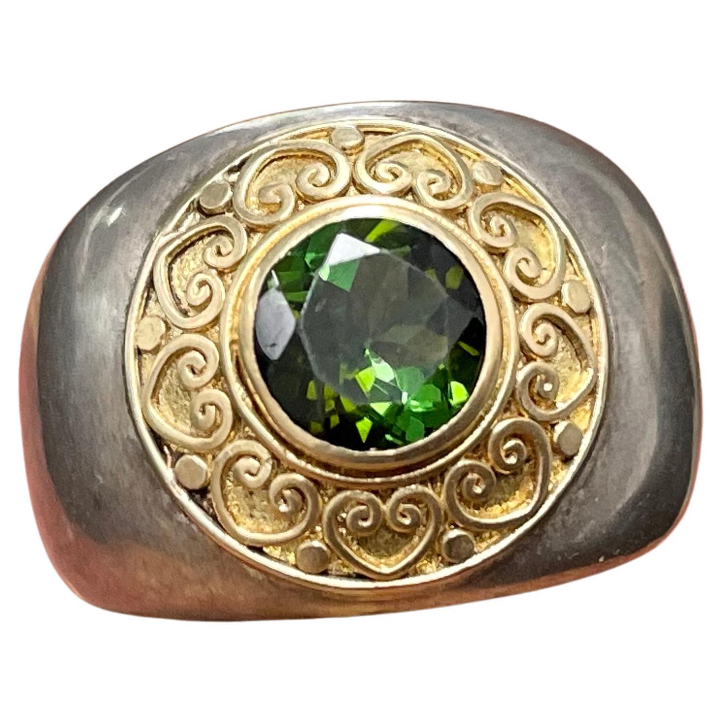 1,5 Karat grüner Turmalin Silber/18K Gold Ring von Steven Battelle
