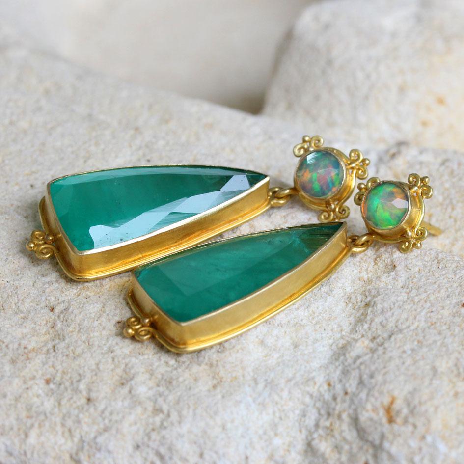 Steven Battelle 15.1 Carats Emerald Ethiopian Opal 18K Gold Post Earrings In New Condition For Sale In Soquel, CA