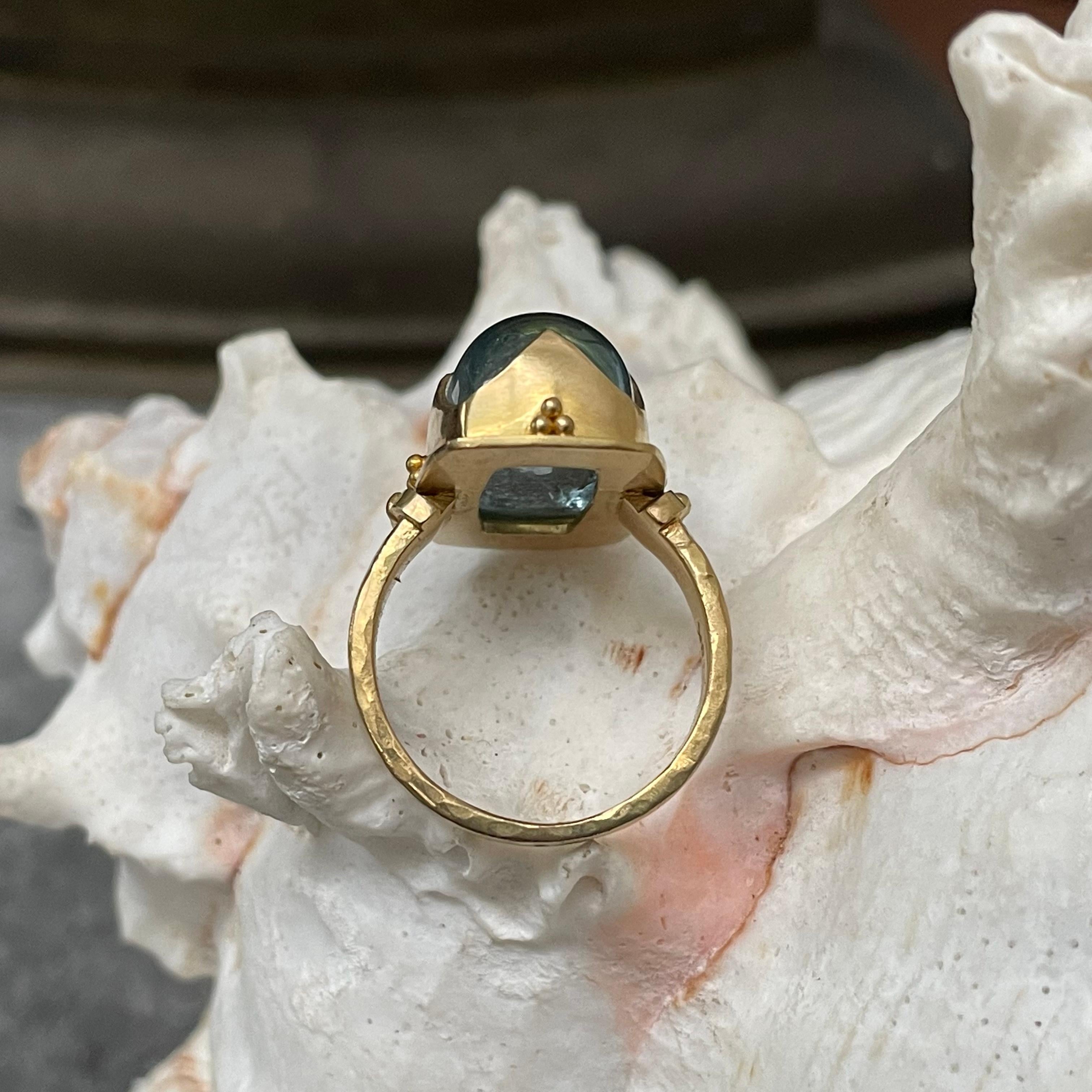 Steven Battelle 15.3 Carats Cabochon Aquamarine 18k Gold Ring For Sale 4