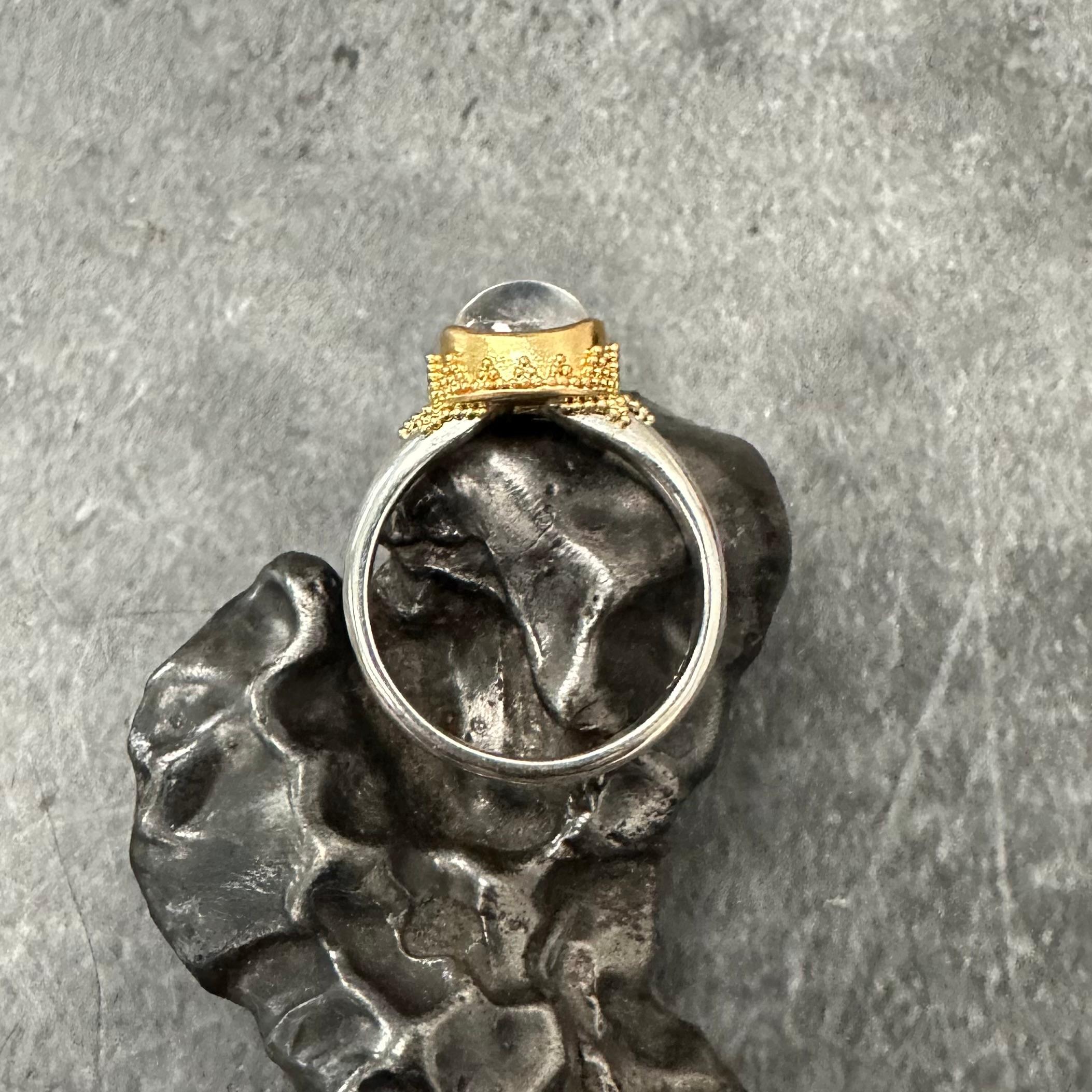 Steven Battelle 1,6 Karat Regenbogen-Mondstein Sterlingsilber 22K Gold Ring im Zustand „Neu“ im Angebot in Soquel, CA