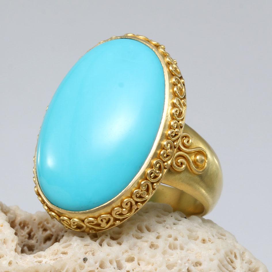 Steven Battelle 16.0 Carats Sleeping Beauty Turquoise 18K Gold Ring In New Condition For Sale In Soquel, CA