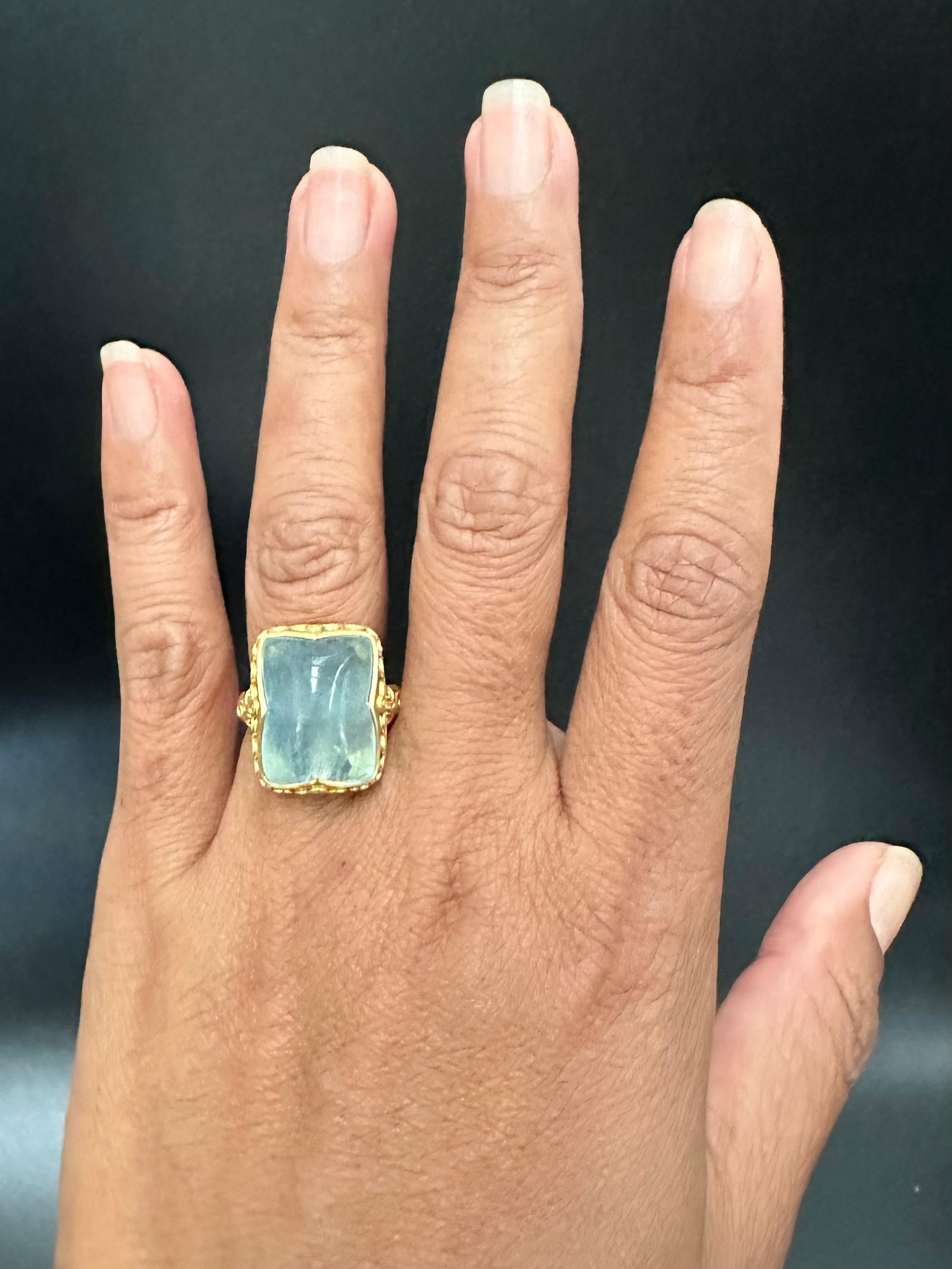 Steven Battelle 16.5 Carats Aquamarine Cabochon 18K Gold Ring For Sale 5