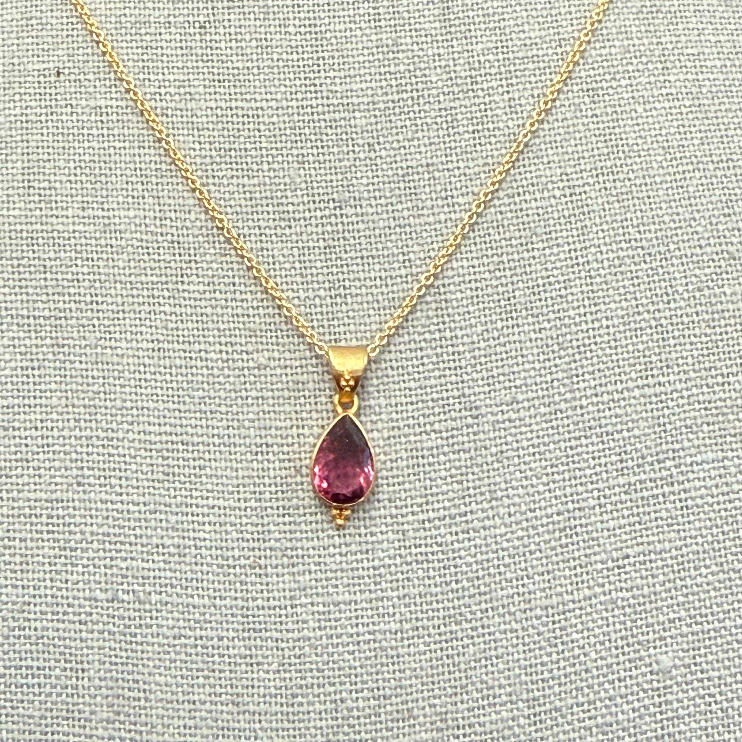 Steven Battelle 1.7 Carats Tourmaline rose pendentif en or 18K avec chaîne 18