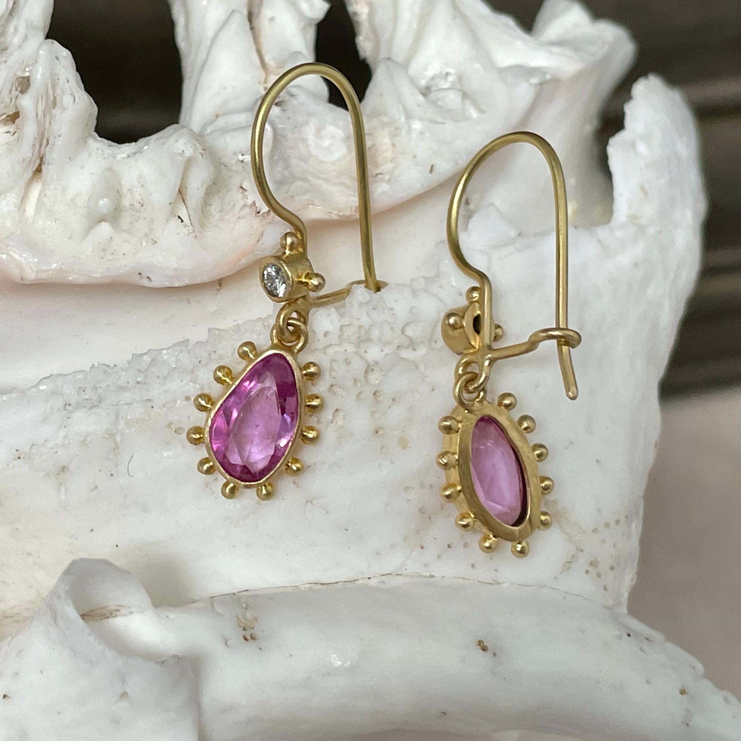 Mixed Cut Steven Battelle 1.8 Carats Pink Sapphire Diamond 18K Gold Earrings For Sale