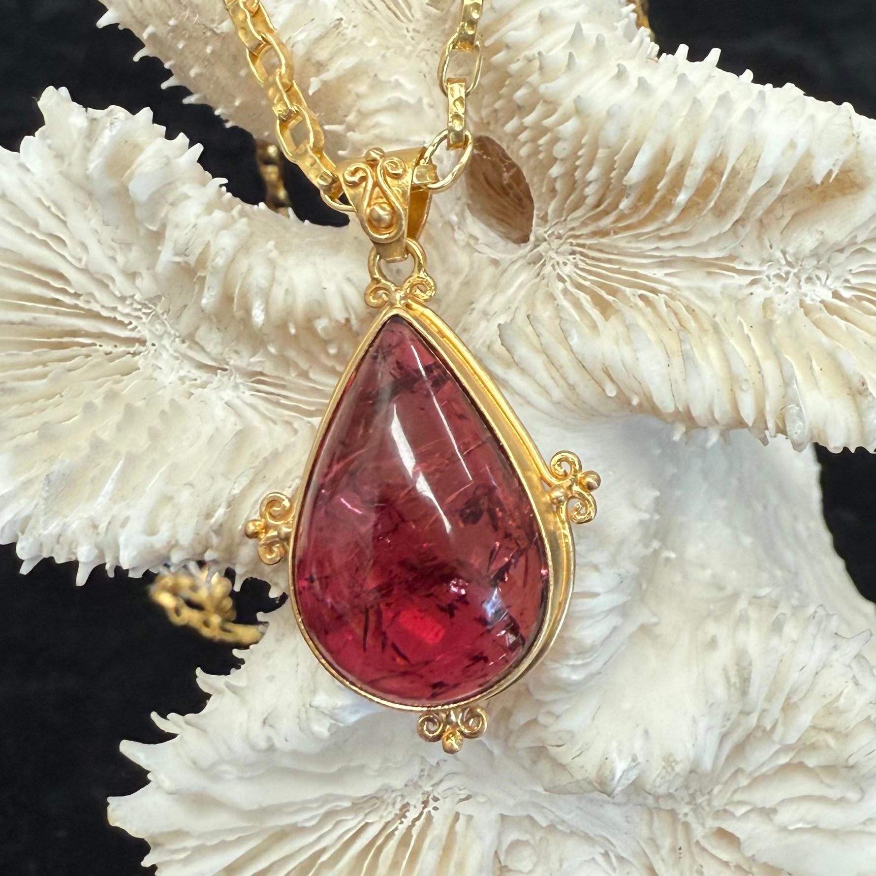 Steven Battelle 18,0 Karat Rosa Turmalin Cabochon 18K Gold Anhänger im Angebot 5