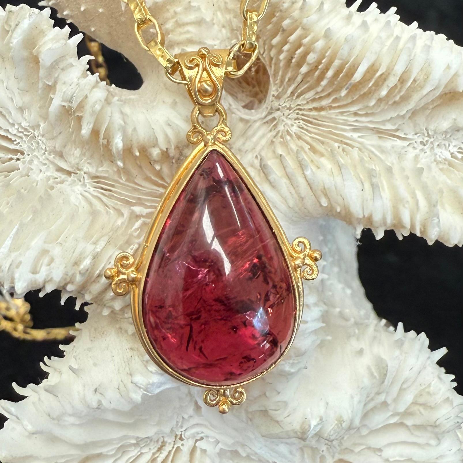 Steven Battelle 18,0 Karat Rosa Turmalin Cabochon 18K Gold Anhänger im Angebot 3