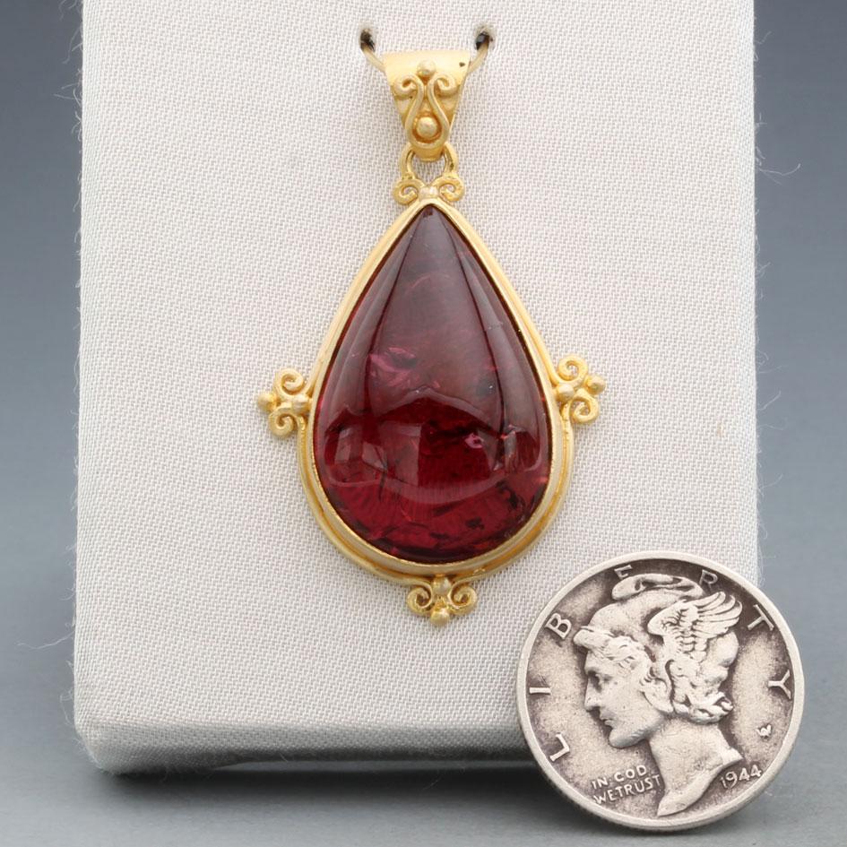 Steven Battelle 18,0 Karat Rosa Turmalin Cabochon 18K Gold Anhänger im Angebot 4