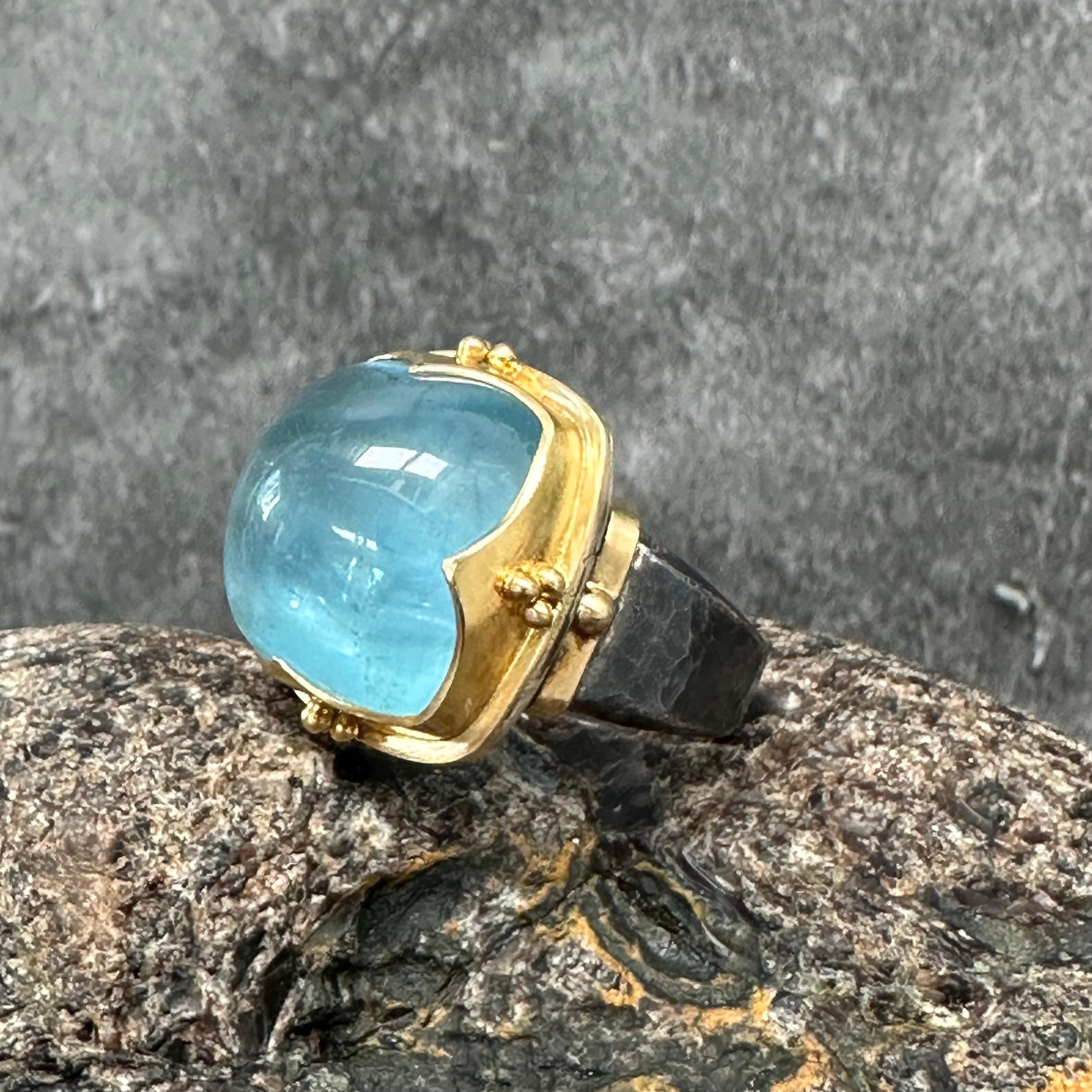 Steven Battelle 18.1 Carats Cabochon Aquamarine Oxidized Sterling 18K Gold Ring For Sale 4