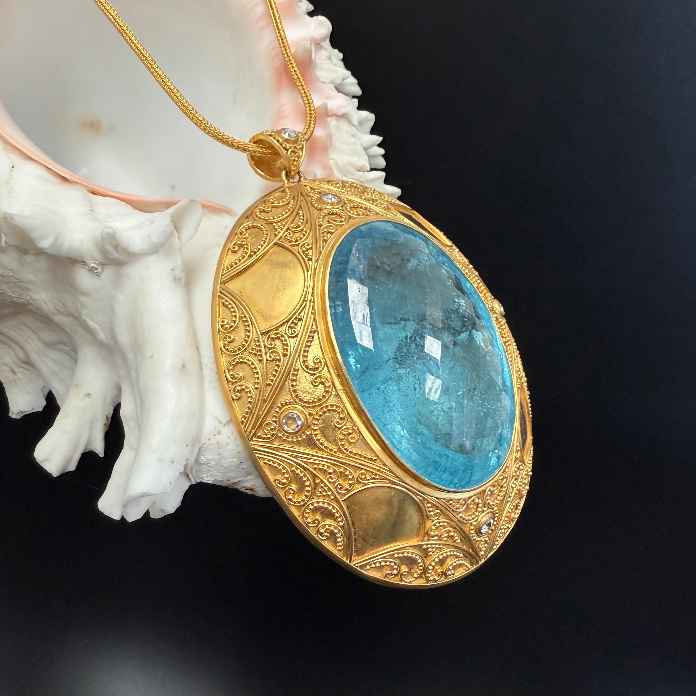 Contemporain Steven Battelle Aigue-marine 182,3 carats Diamants Or granulé 22K  Pendentif en vente