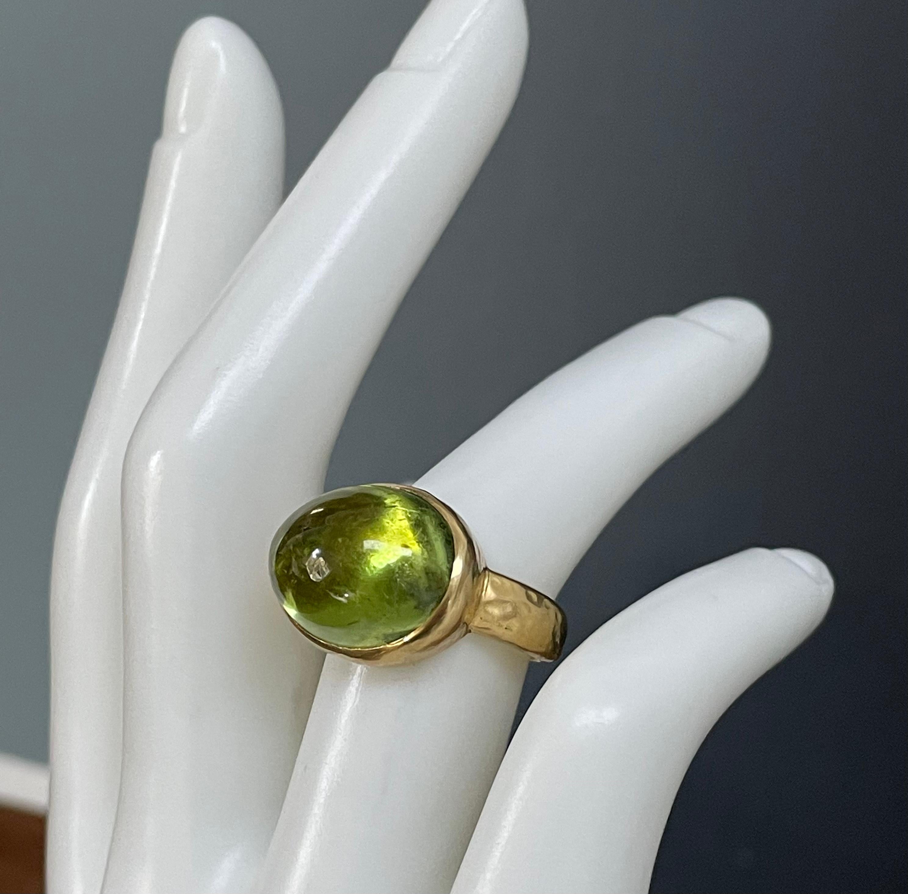 Steven Battelle 18.4 Carats Green Tourmaline 18K Gold Cocktail Ring In New Condition For Sale In Soquel, CA