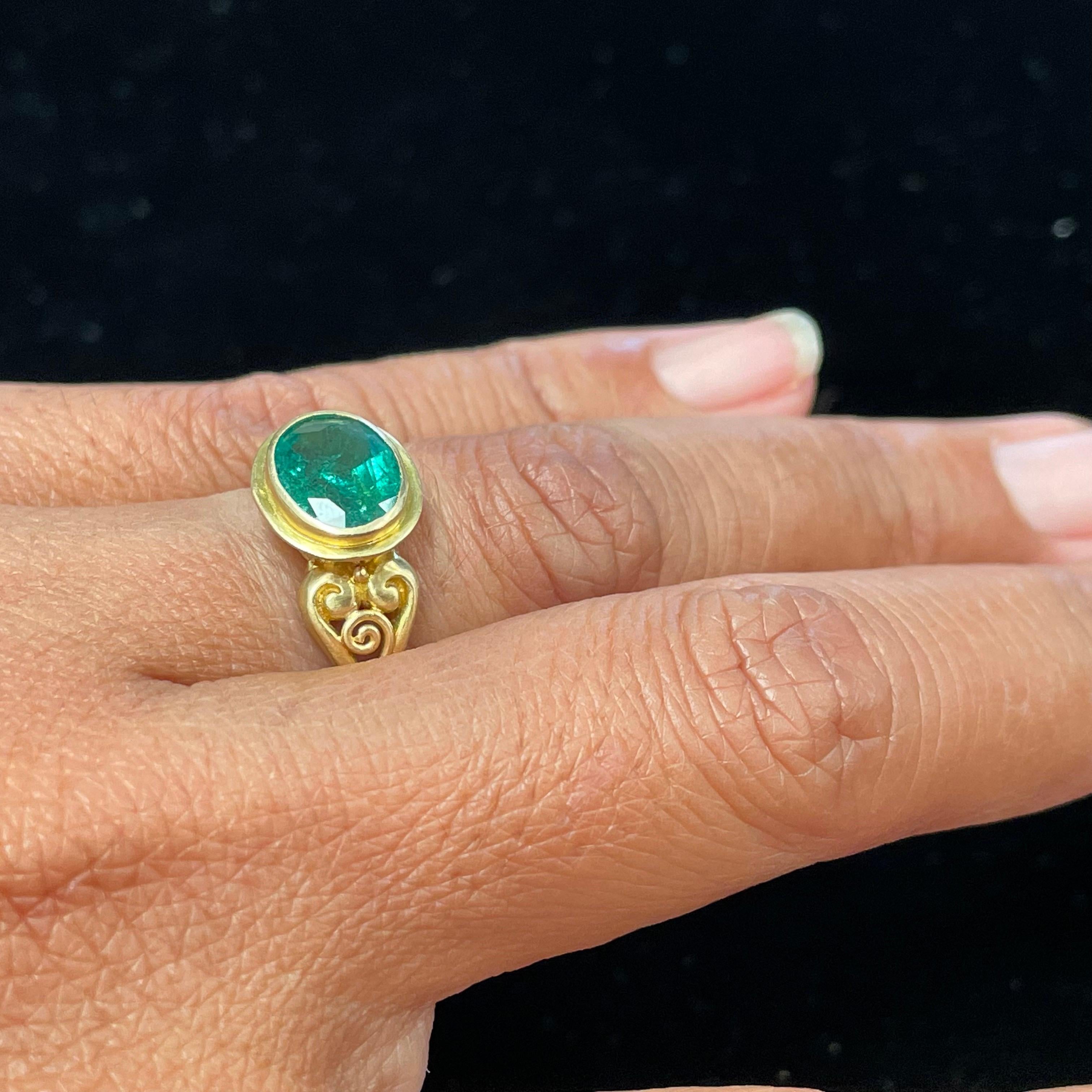 Rose Cut Steven Battelle 1.9 Carat Emerald 18K Gold Ring For Sale