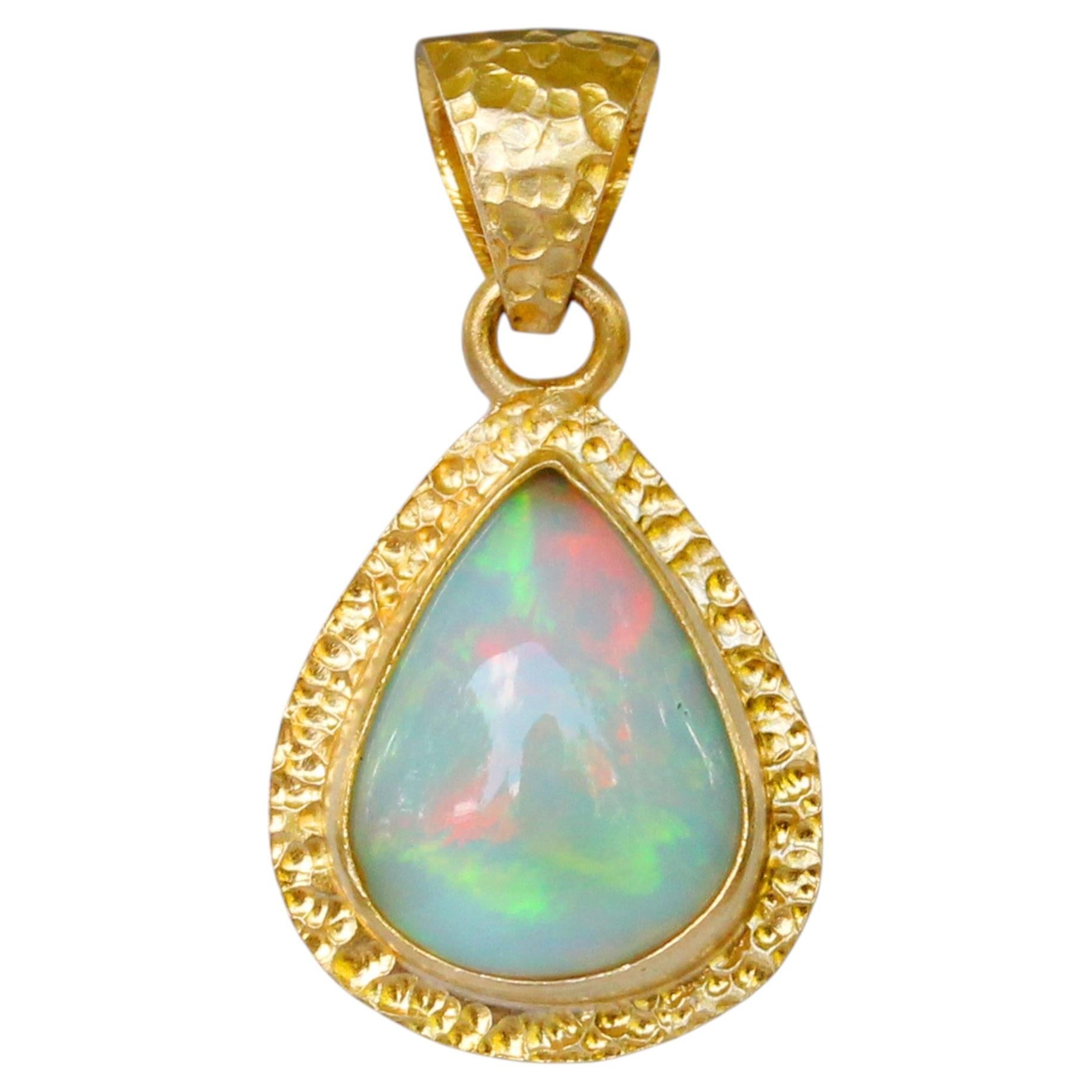 Steven Battelle 1.9 Carats Ethiopian Opal 18K Gold Pendant