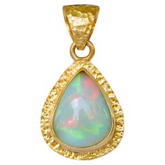 Steven Battelle 1.9 Carats Ethiopian Opal 18K Gold Pendant