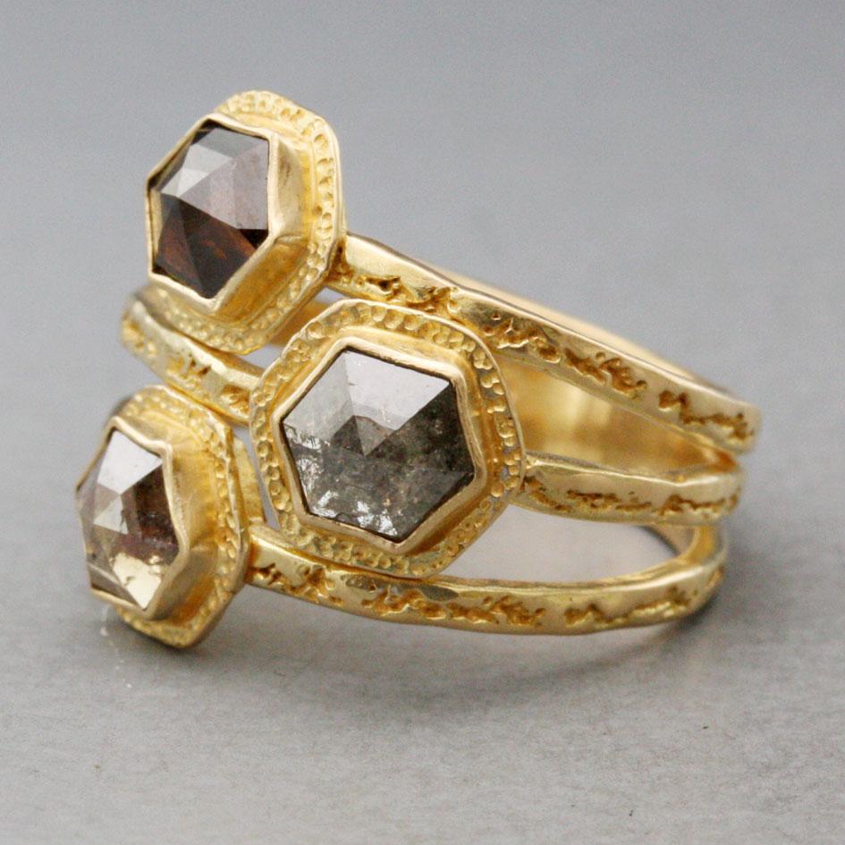 Steven Battelle 2,0 Karat Sechseckiger Diamantring aus 18 Karat Gold 6