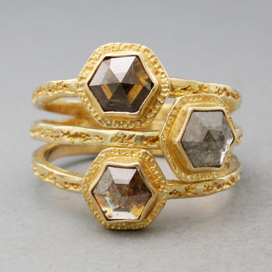 Steven Battelle 2,0 Karat Sechseckiger Diamantring aus 18 Karat Gold (Zeitgenössisch)