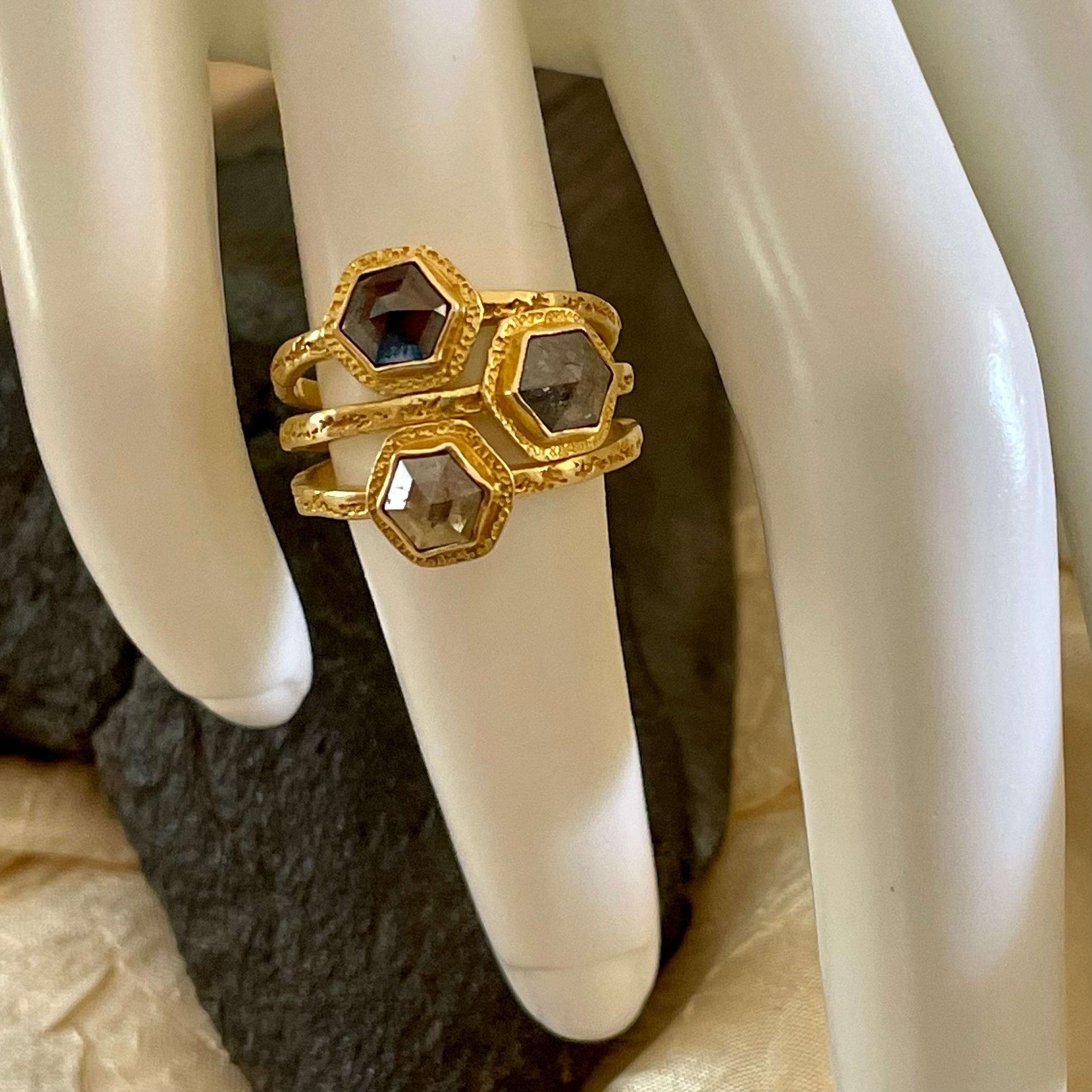 Steven Battelle 2,0 Karat Sechseckiger Diamantring aus 18 Karat Gold 2