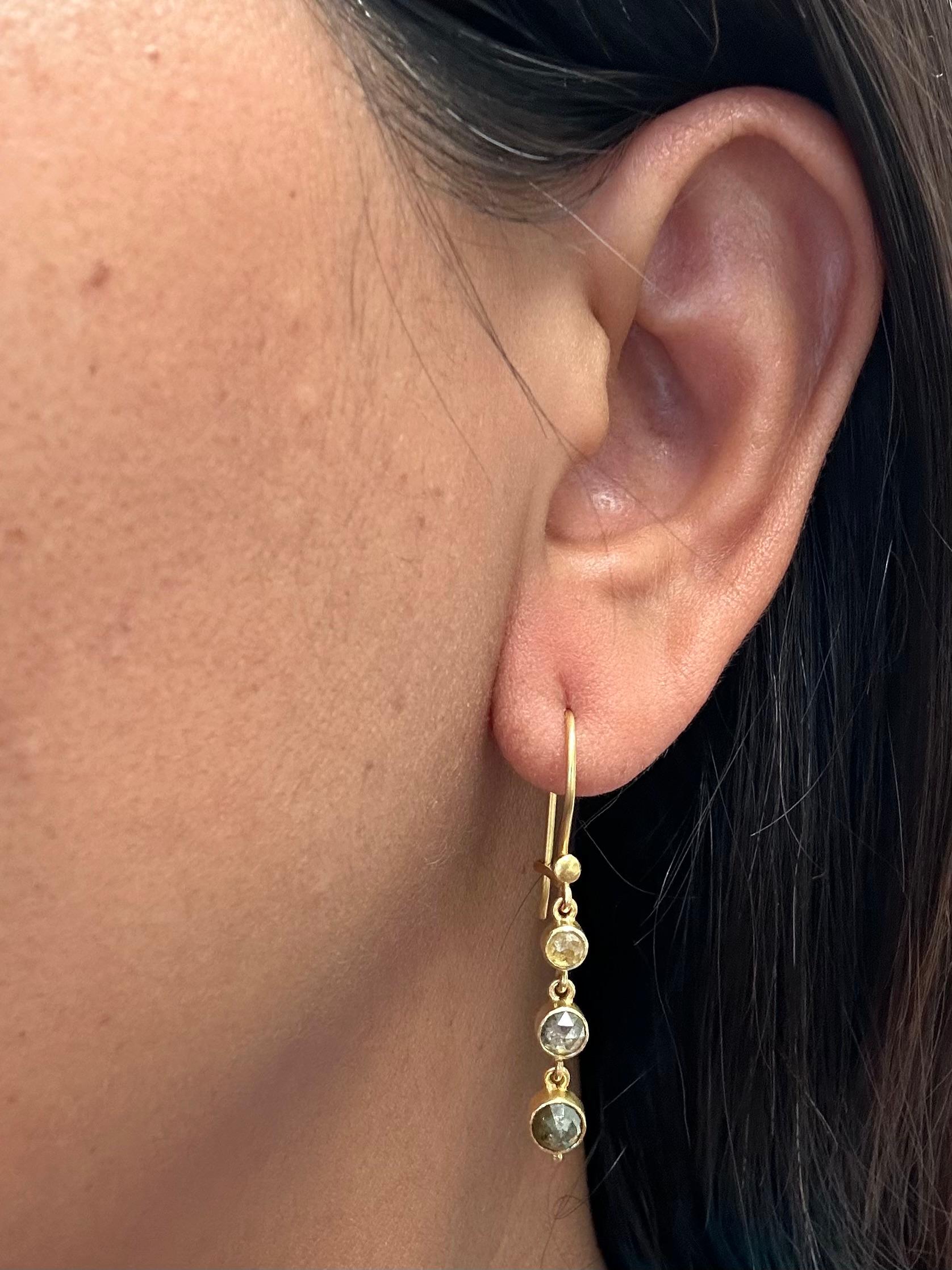 Steven Battelle 2.0 Carats Multicolored Natural Diamond 18K Gold Earrings For Sale 1