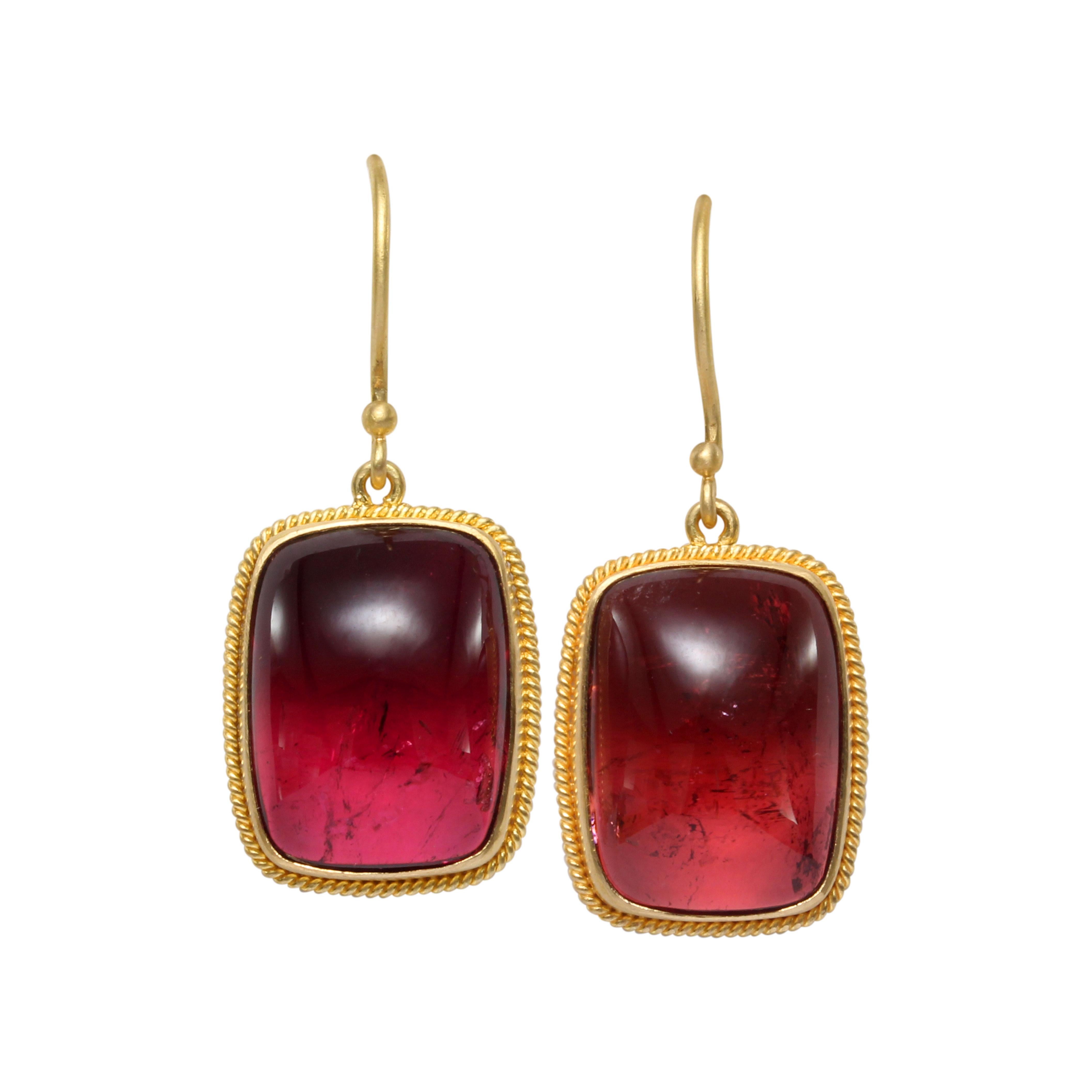Steven Battelle 20.6 Carats Cabochon Pink Tourmaline 18K Gold Earrings For Sale 1