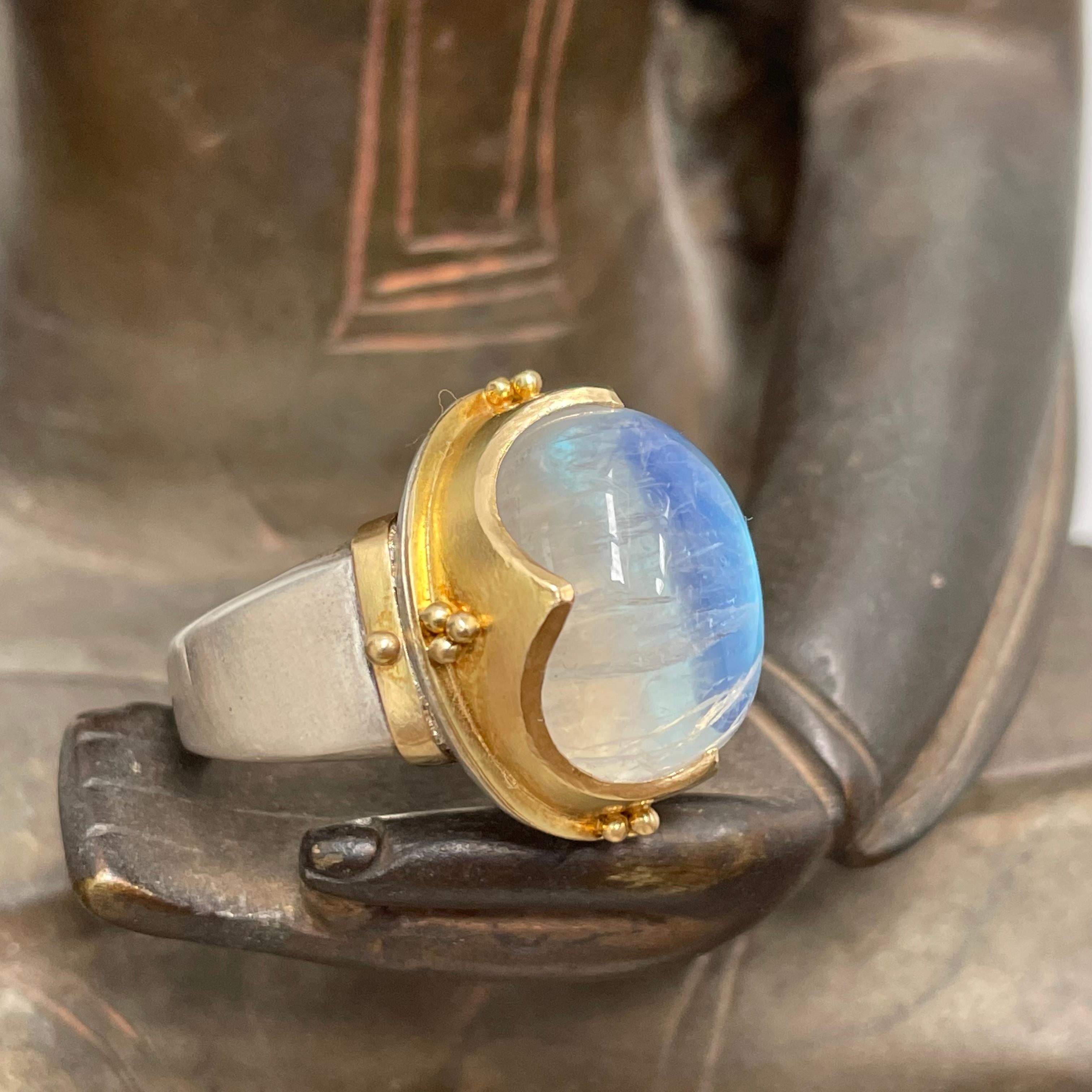 Steven Battelle 20.7 Carats Rainbow Moonstone 18K Gold and Silver Ring 4