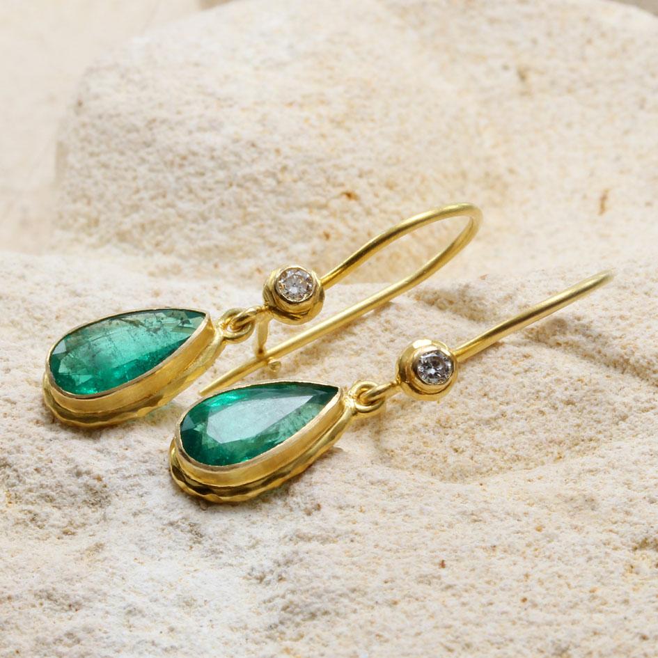 Taglio a rosa Steven Battelle 2.1 Carats Emerald Diamond 18K Gold Wire Earrings in vendita