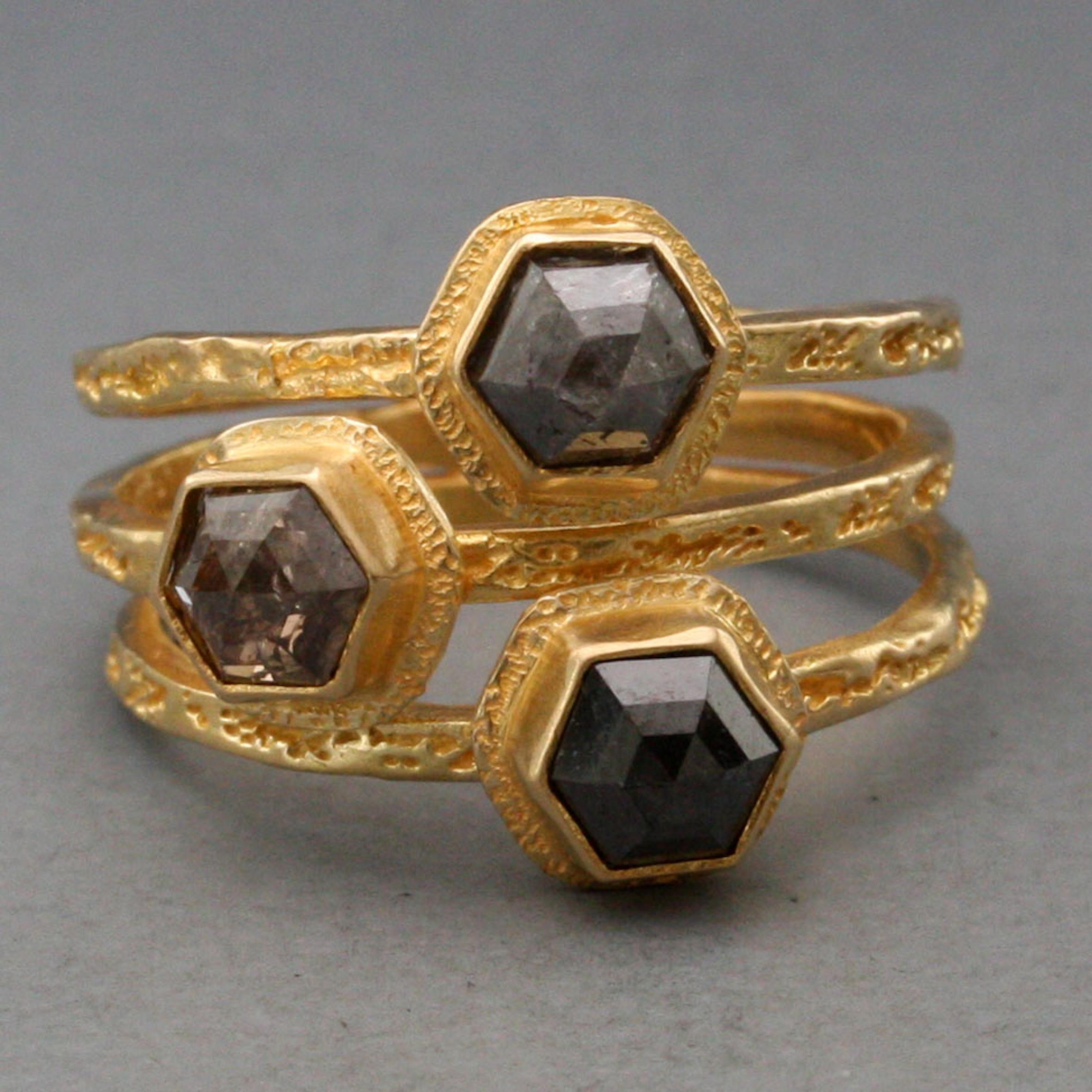 Rose Cut Steven Battelle 2.1 Carats Hexagonal Rose-Cut Colored Diamonds 18K Gold Ring For Sale