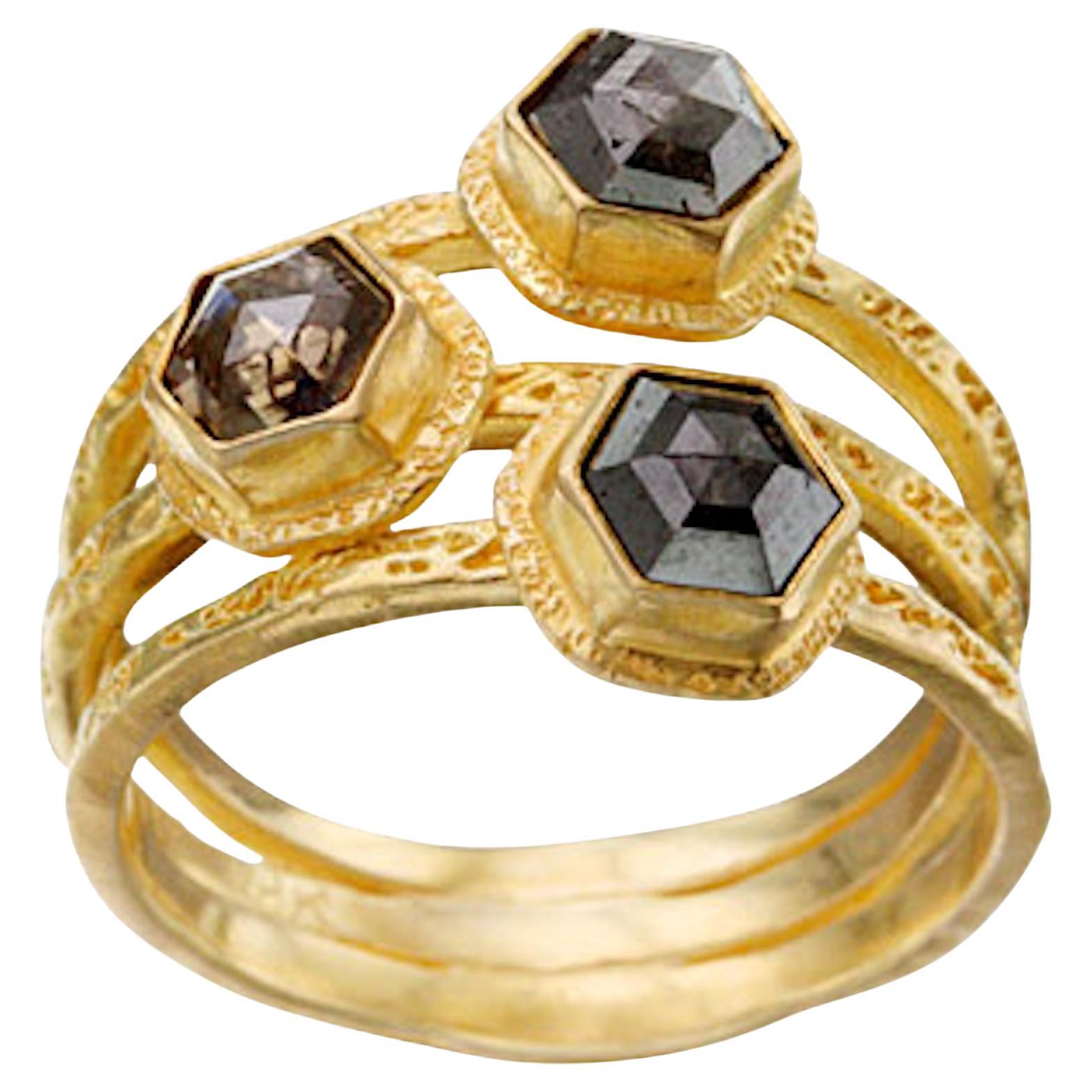 Steven Battelle 2.1 Carats Hexagonal Rose-Cut Colored Diamonds 18K Gold Ring For Sale