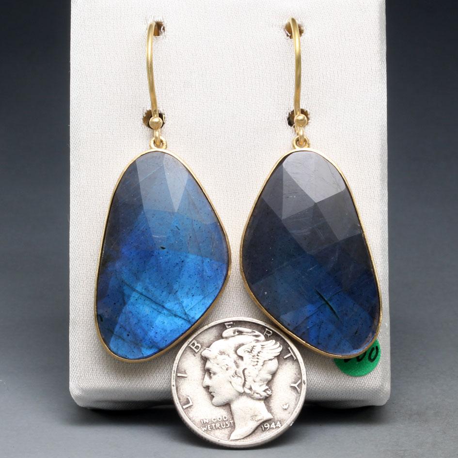 Mixed Cut Steven Battelle 21.6 Carats Rose-cut Labradorite 18K Gold Wire Earrings For Sale