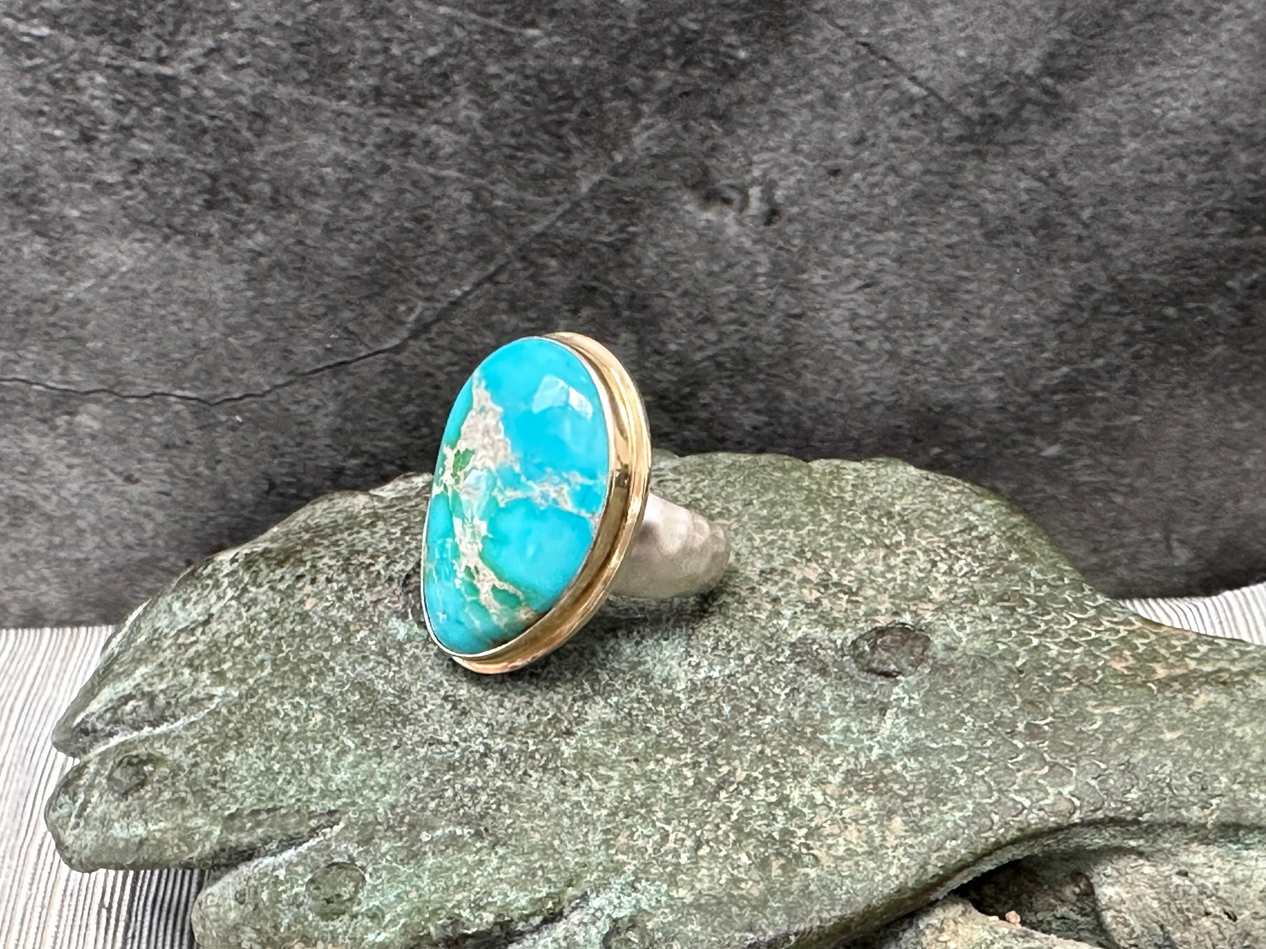 Steven Battelle 21.7 Carats Arizona Turquoise Sterling 18K Gold Ring For Sale 1