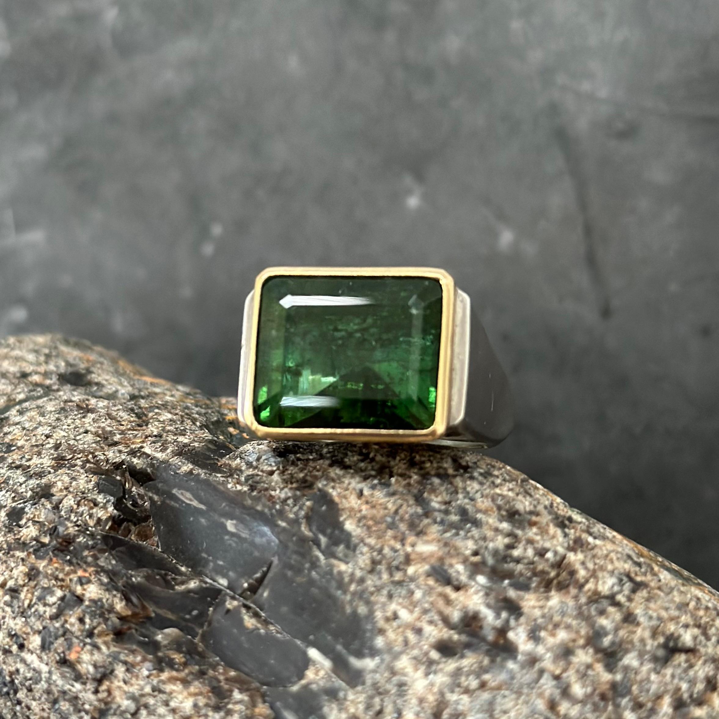 Steven Battelle 21.8 Carats Green Tourmaline Sterling Silver 18K Gold Ring In New Condition For Sale In Soquel, CA