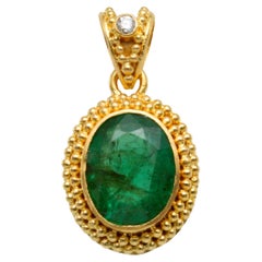 2.2 Carats Emerald Diamond 18k Gold Pendant