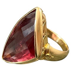 Vintage Steven Battelle 22.7 Carats Pink Tourmaline 18K Gold Ring