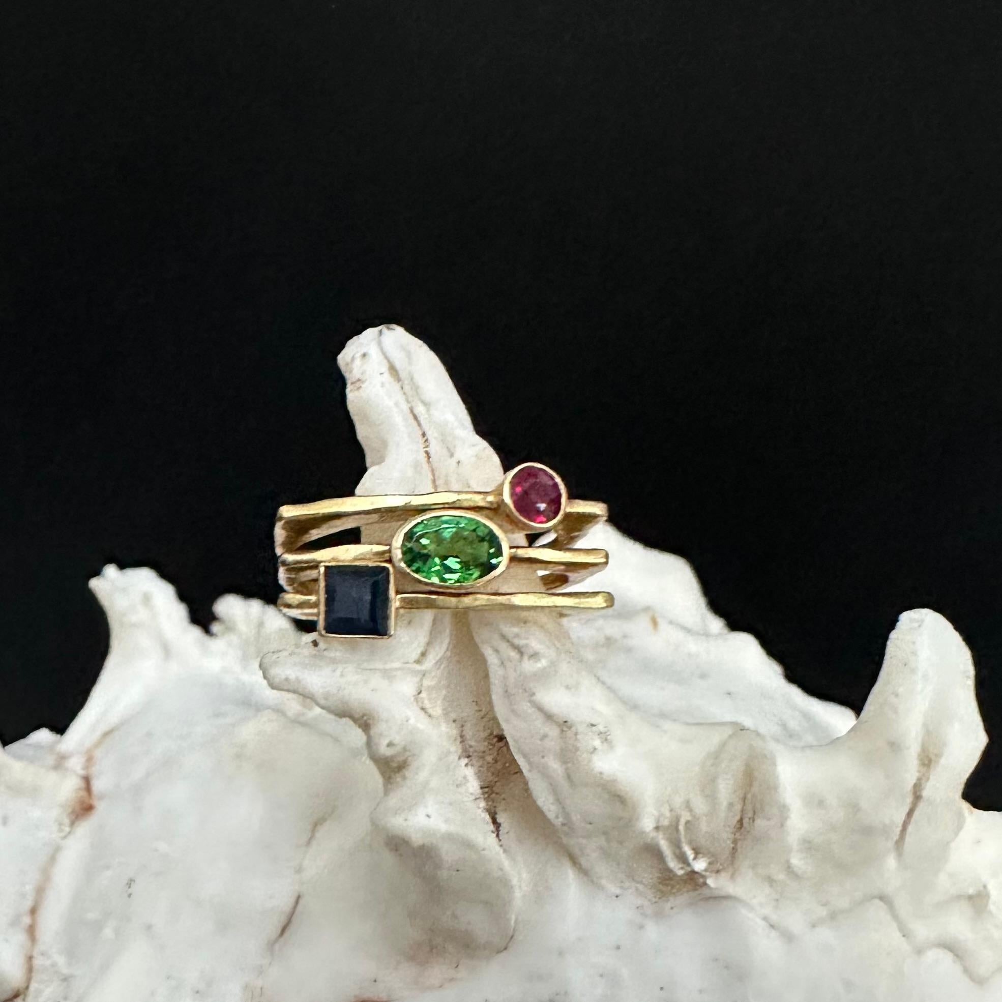 Steven Battelle 2.3 Carat Tsavorite, Blue Sapphire, Ruby 18K Gold Stacking Rings In New Condition For Sale In Soquel, CA