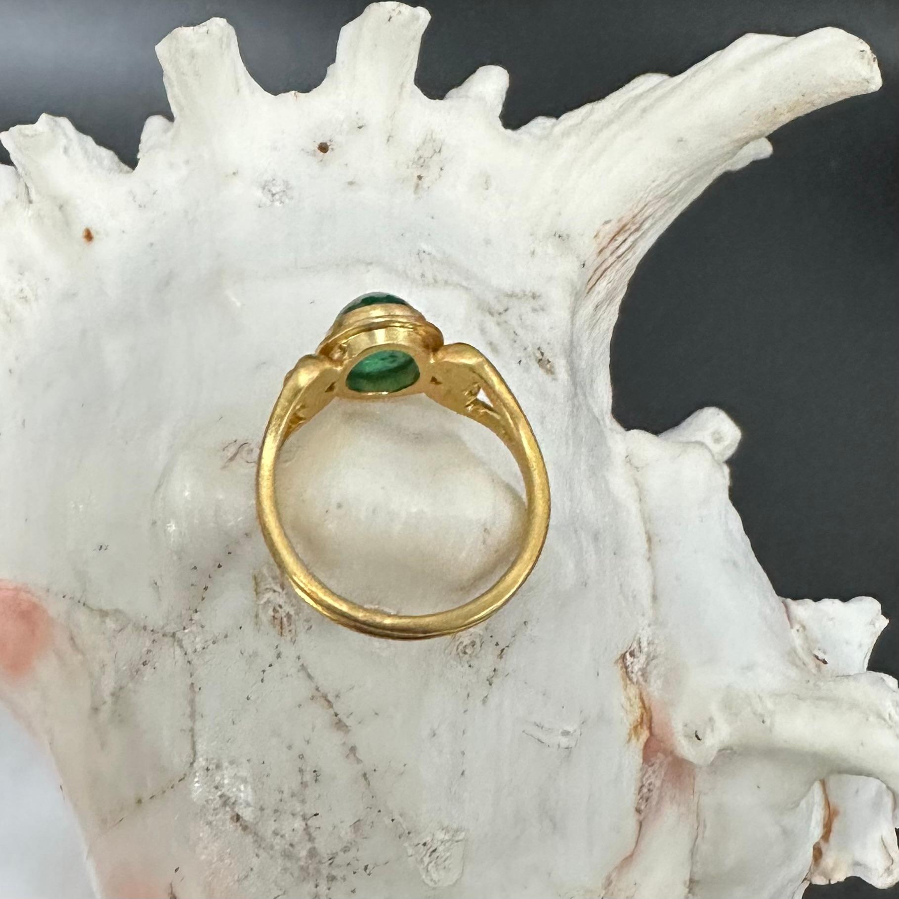 Steven Battelle 2.3 Carats Cabochon Emerald 18K Gold Ring 5