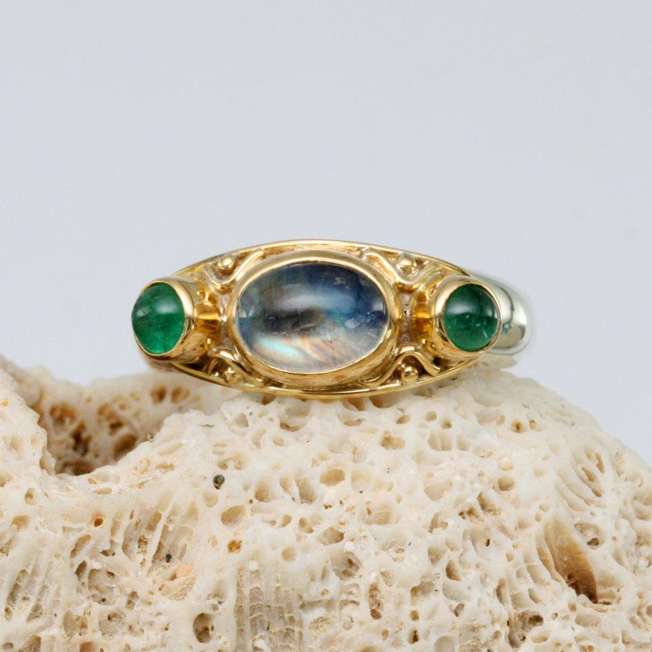 Steven Battelle 2.3 Carats Rainbow Moonstone Emerald Sterling 18K Gold Ring In New Condition For Sale In Soquel, CA